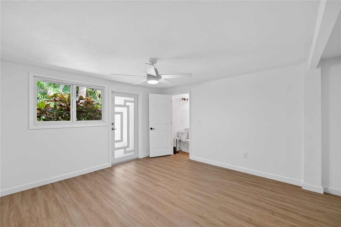 547 E Causeway Boulevard