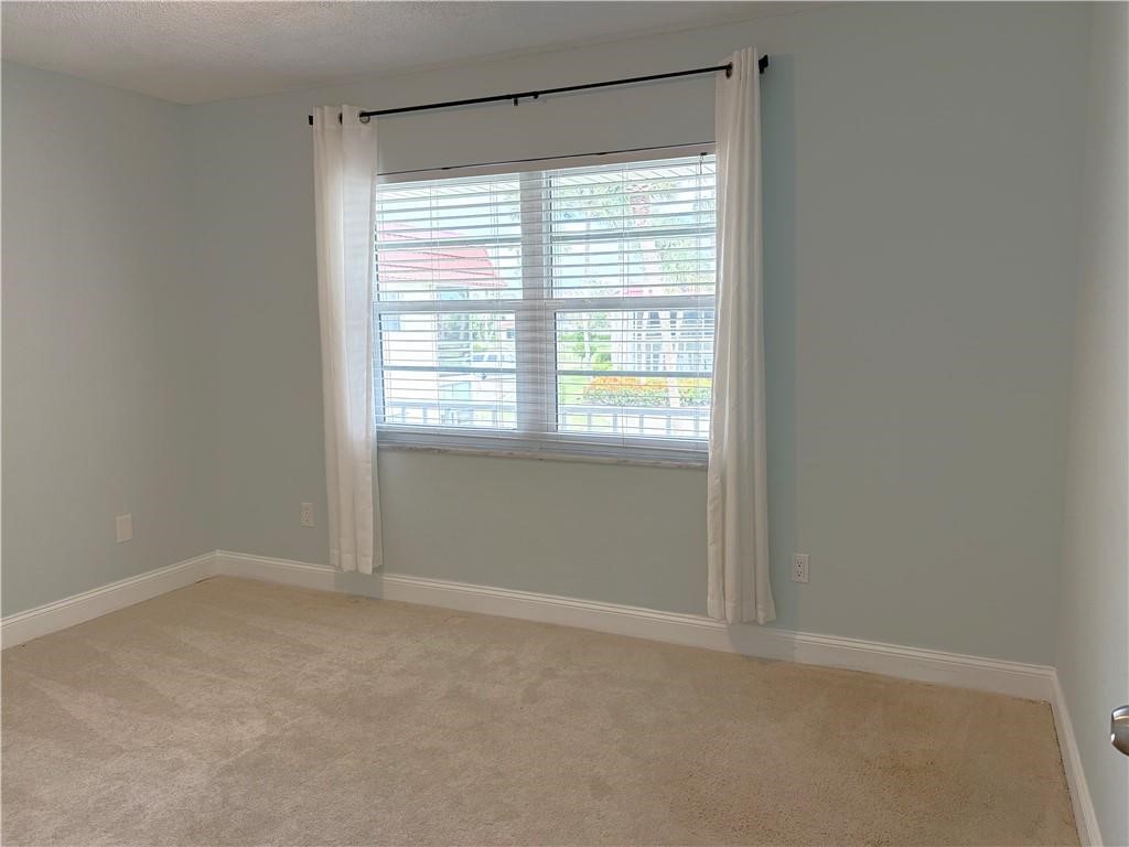 5 Vista Palm Lane 207