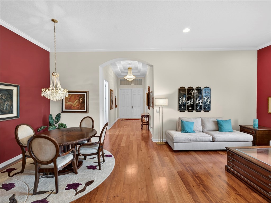 608 Calamondin Way SW