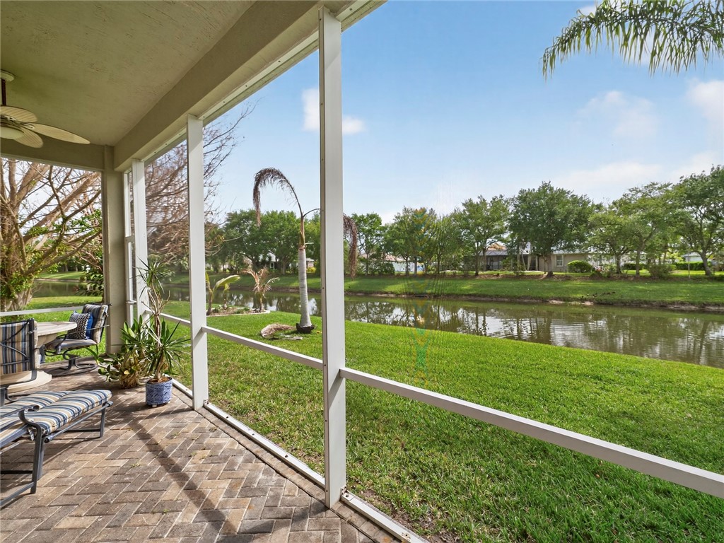 608 Calamondin Way SW