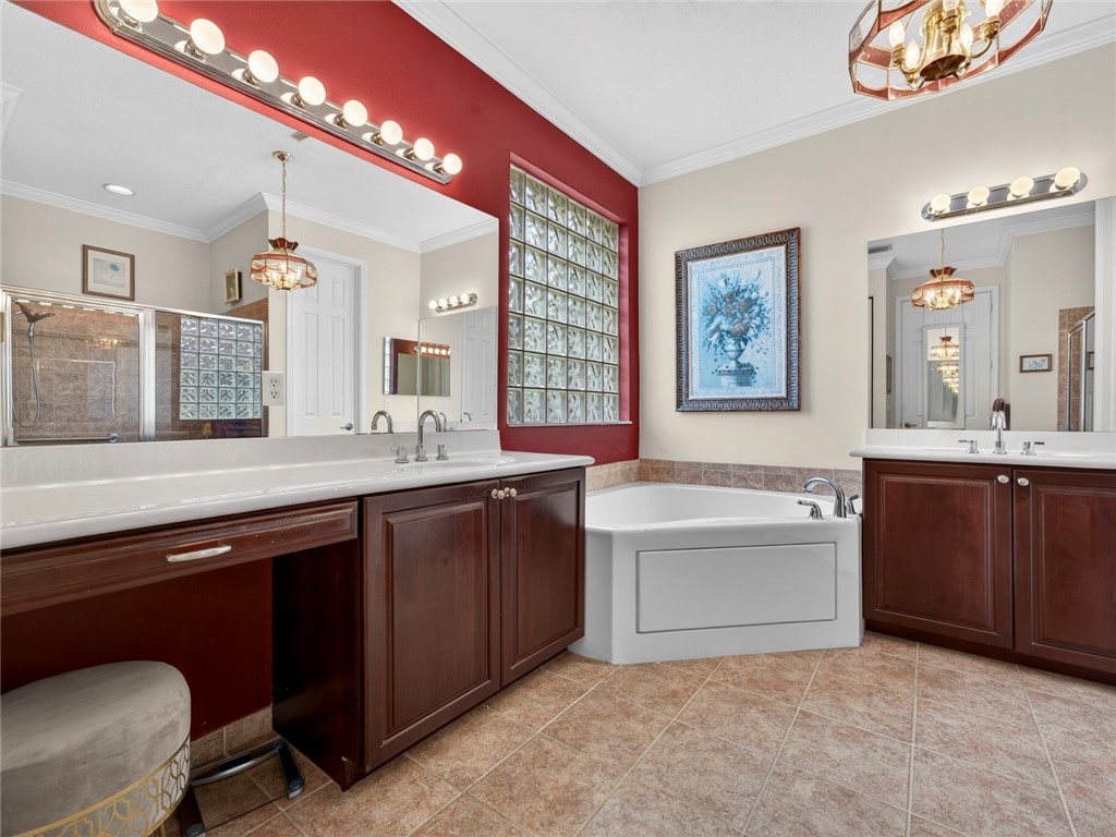 608 Calamondin Way SW