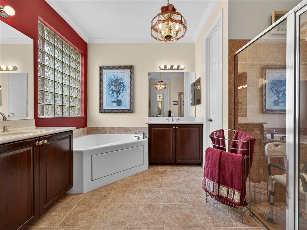 608 Calamondin Way SW