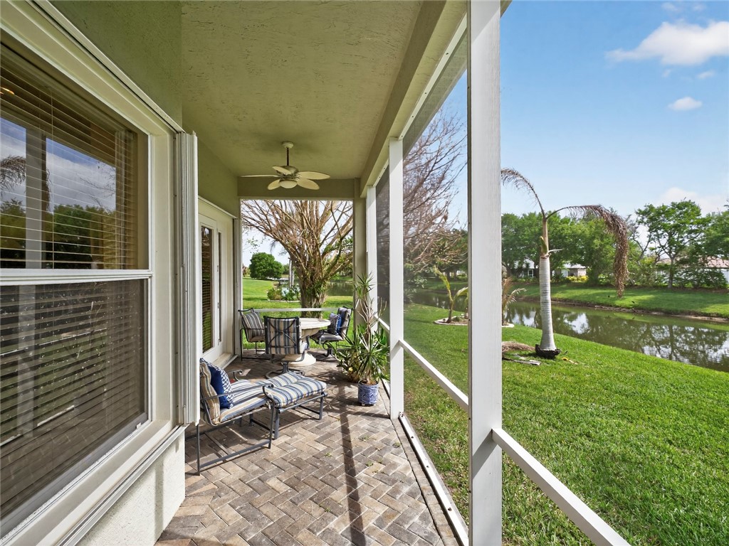 608 Calamondin Way SW