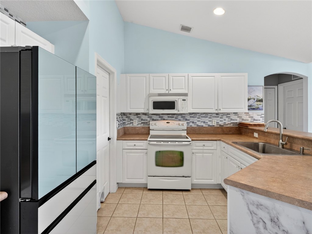 531 High Hawk Circle