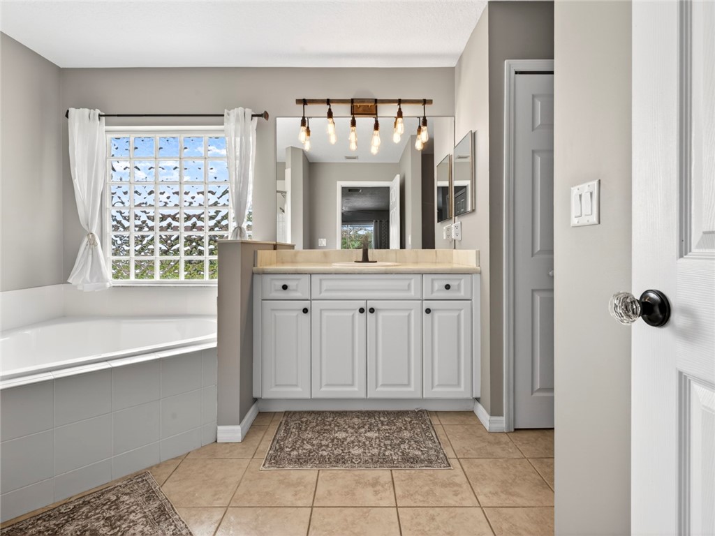 531 High Hawk Circle