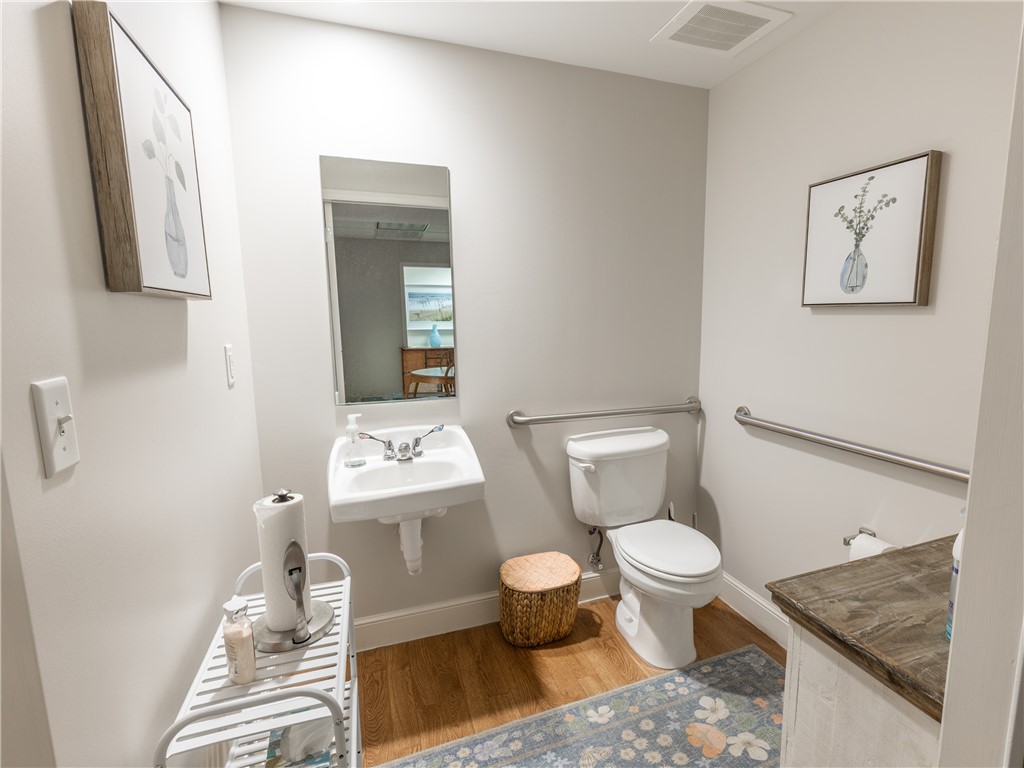 1555 Indian River Boulevard B120