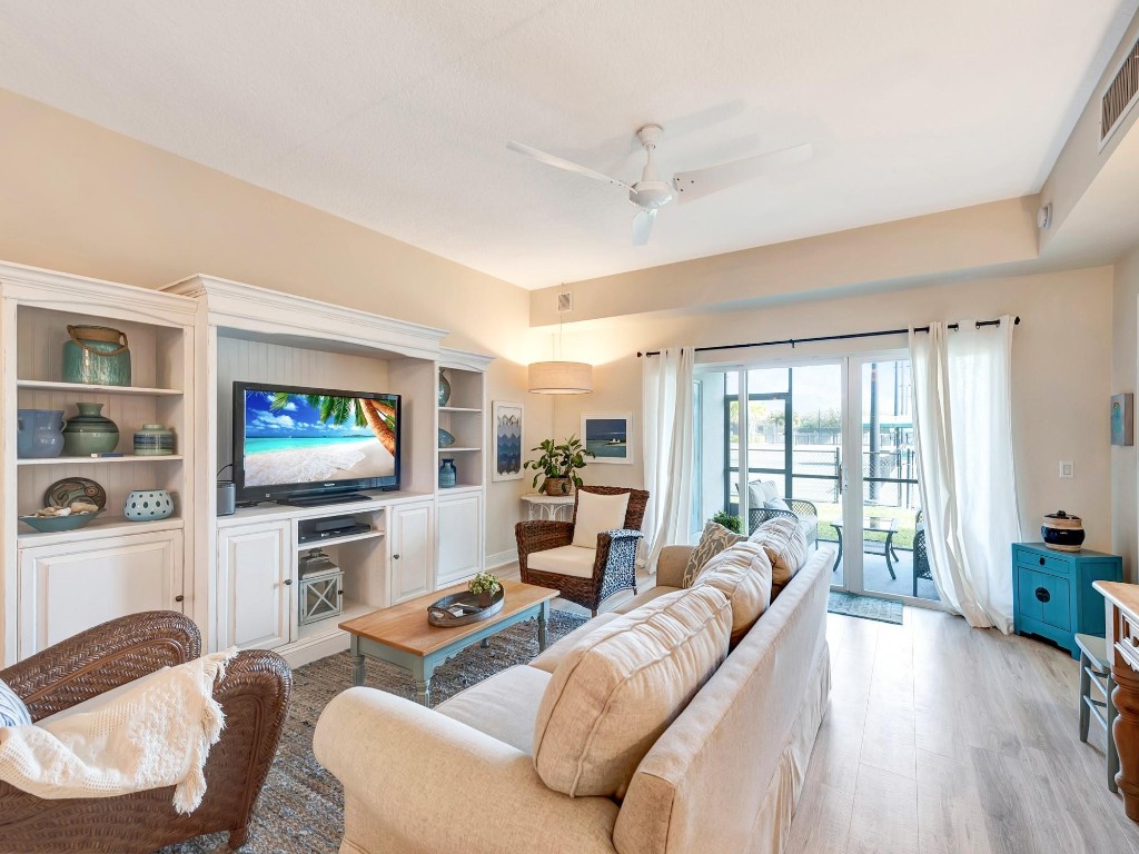 4370 Doubles Alley Dr. 102