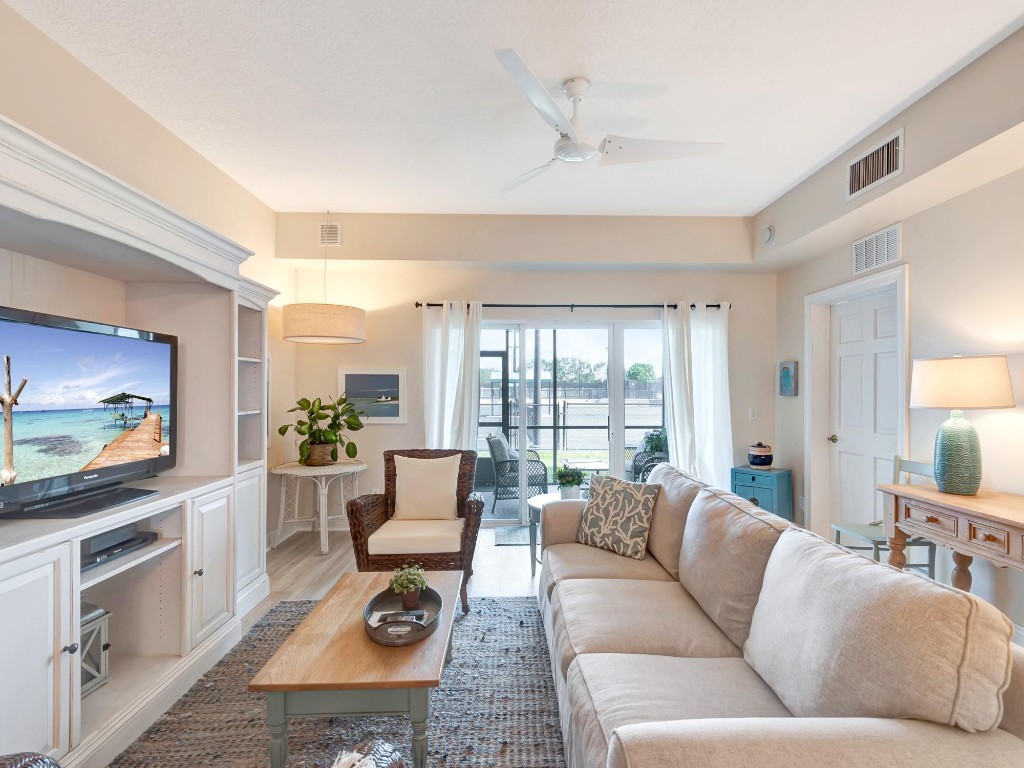 4370 Doubles Alley Dr. 102