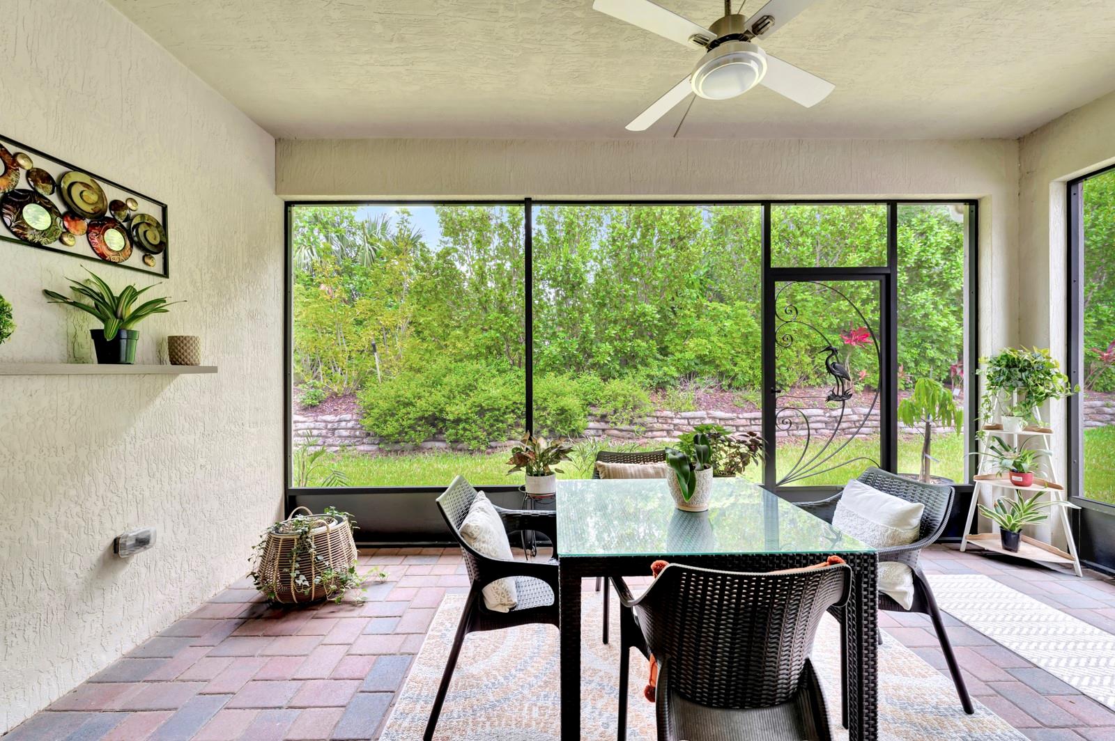 5950 Bella Rosa Ln