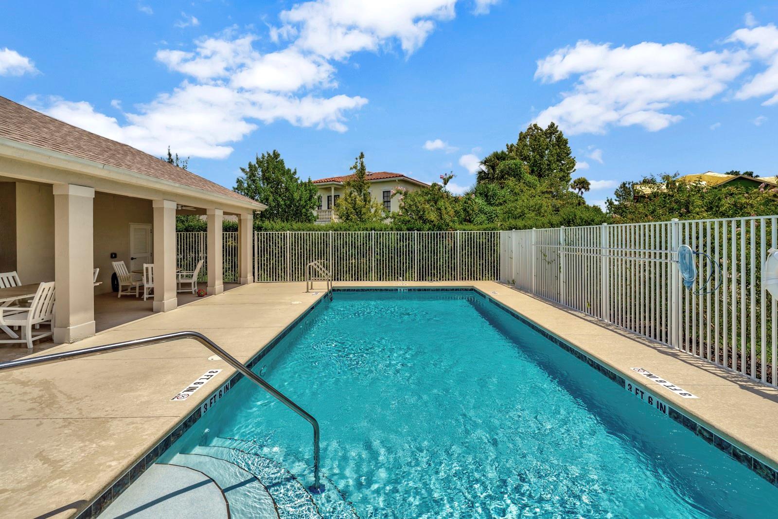 5950 Bella Rosa Ln