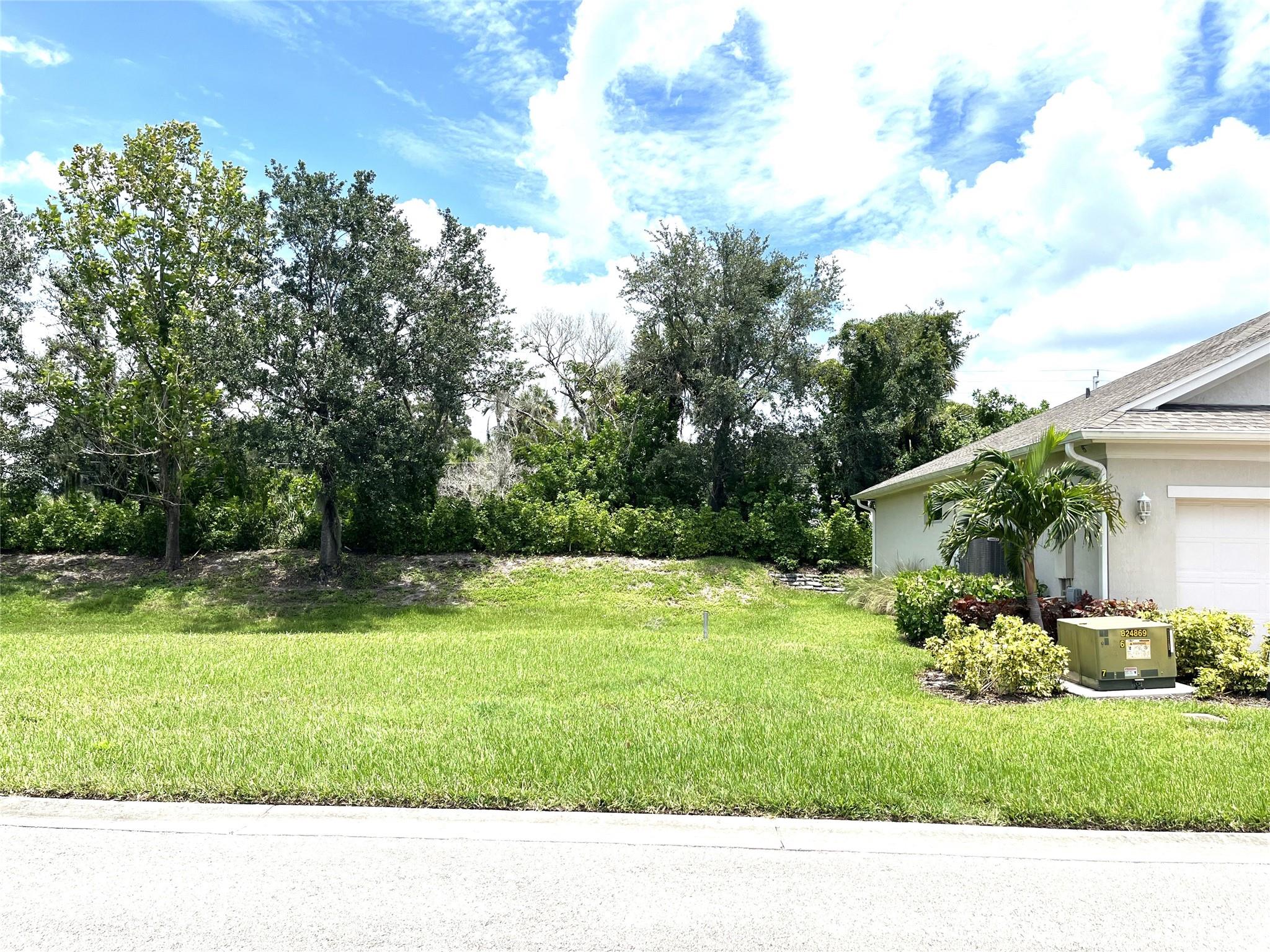 5950 Bella Rosa Ln