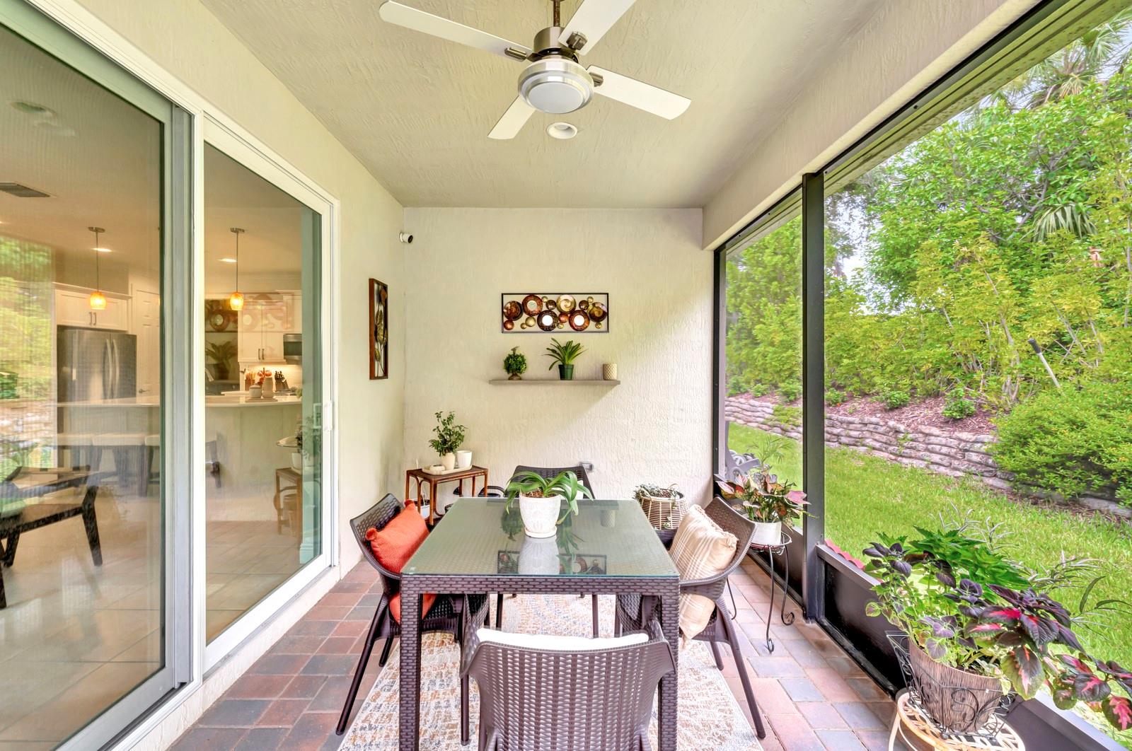 5950 Bella Rosa Ln
