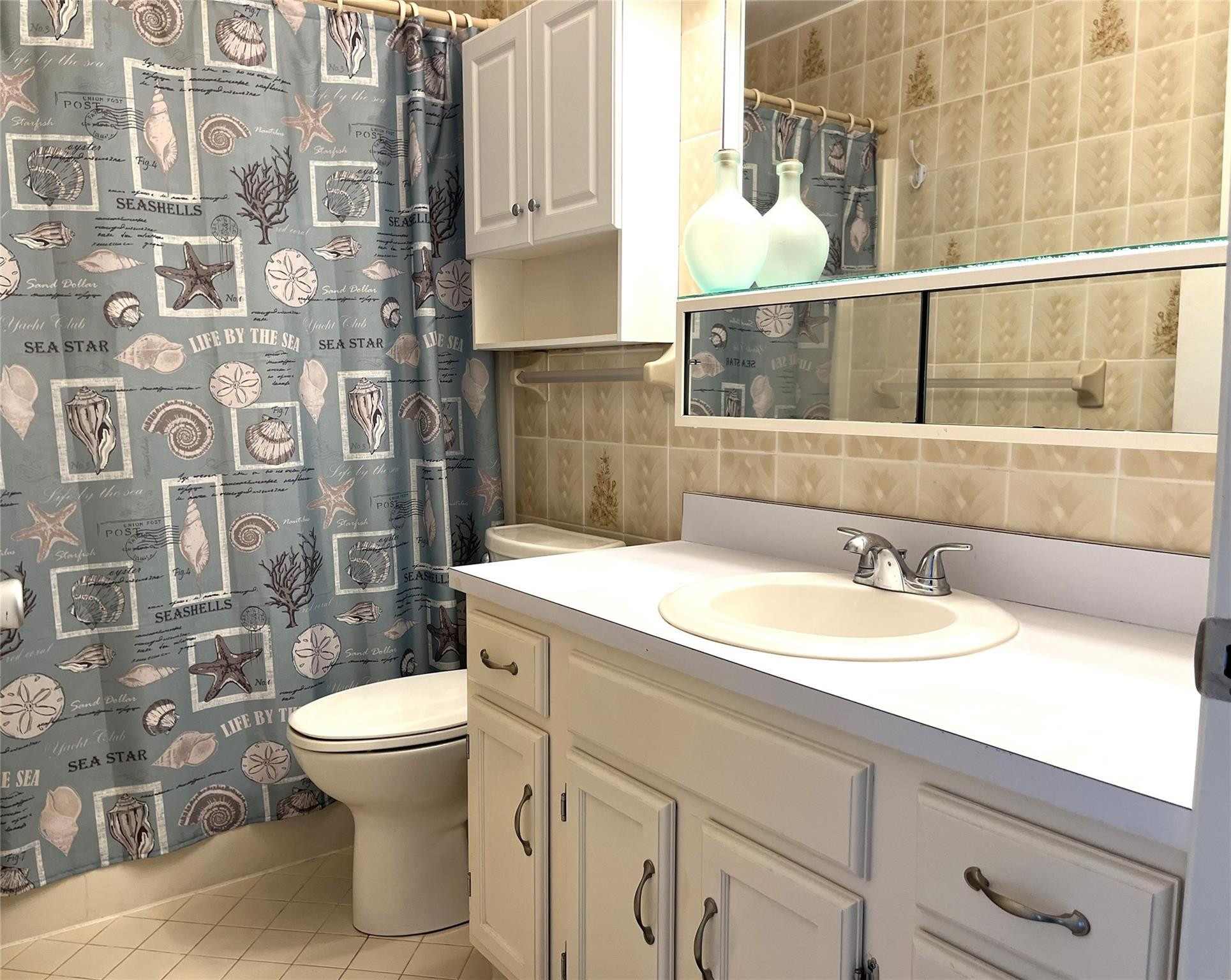 68 Royal Oak Ct 106