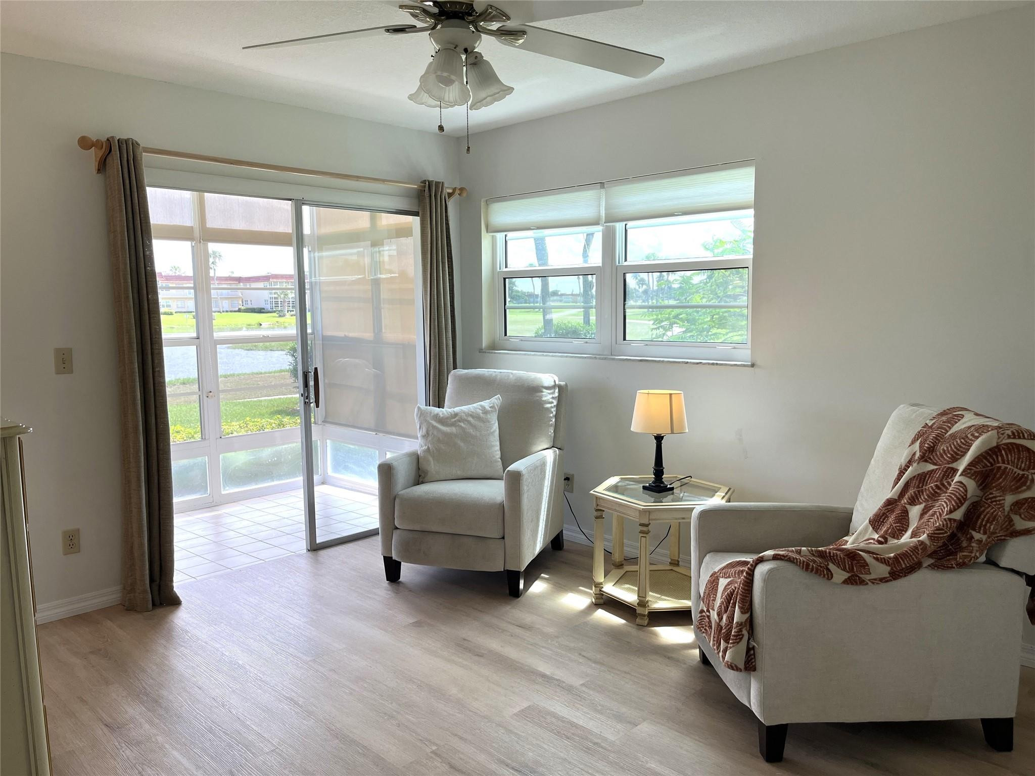 68 Royal Oak Ct 106