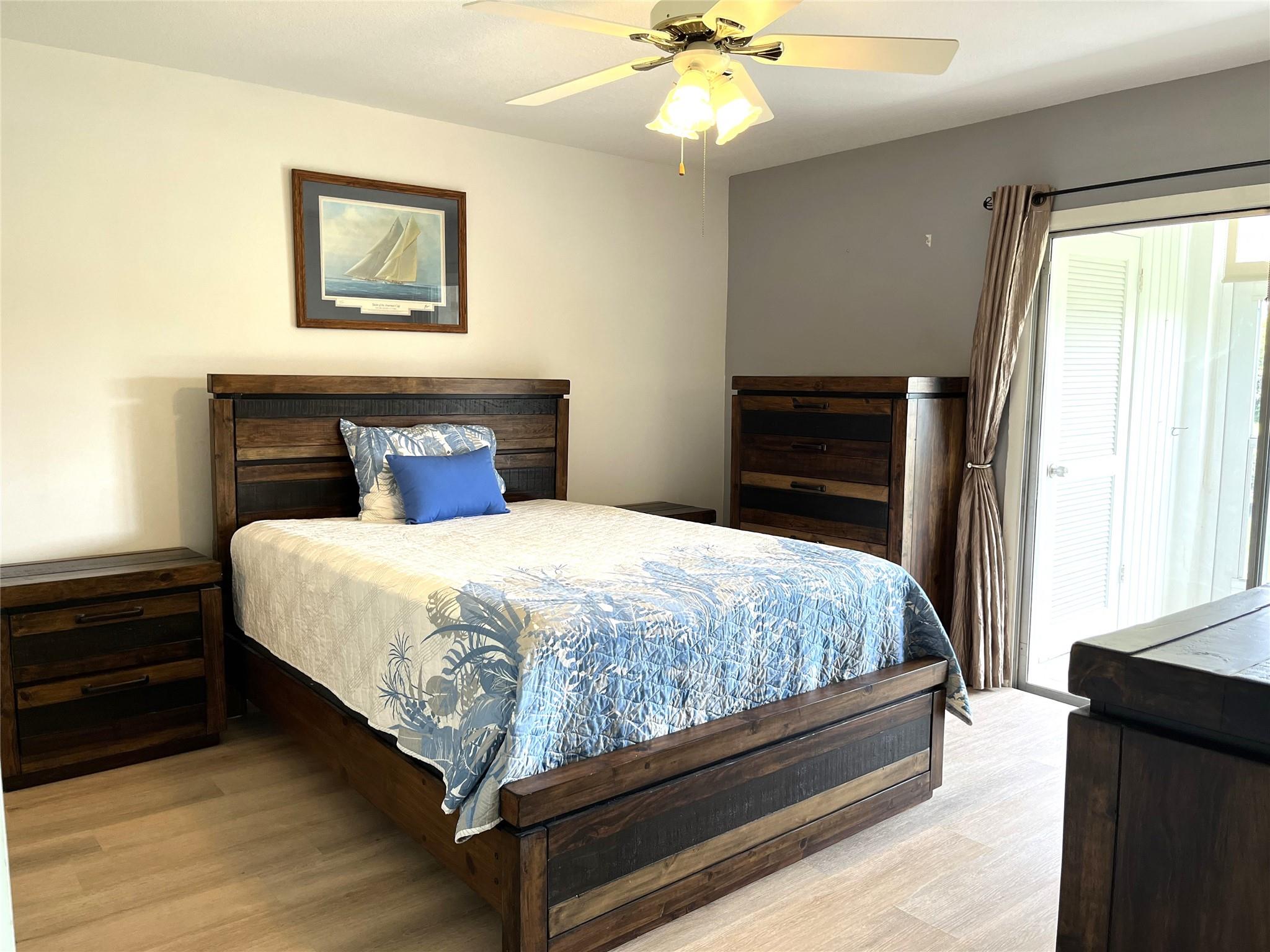 68 Royal Oak Ct 106