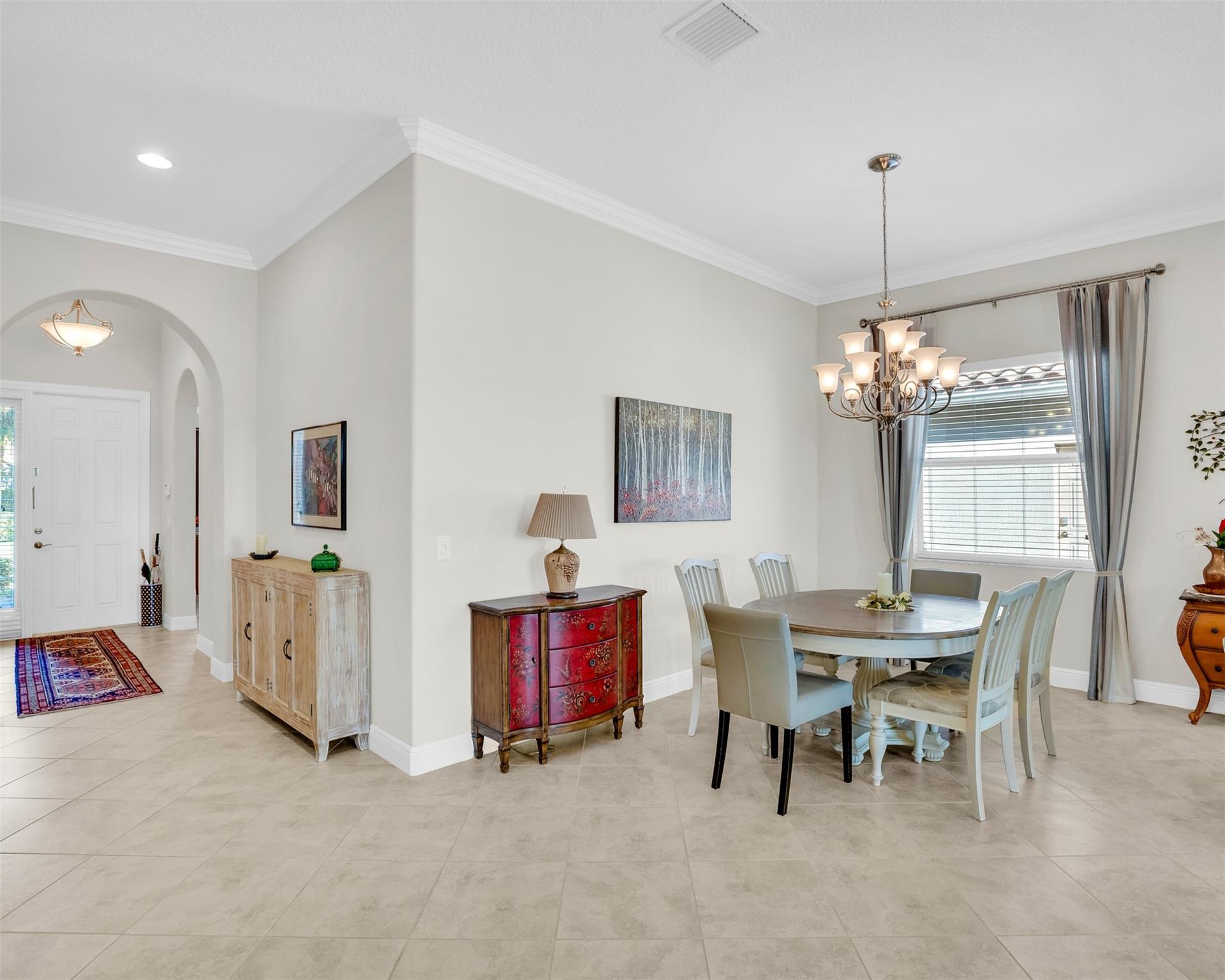 1768 Belmont Cir