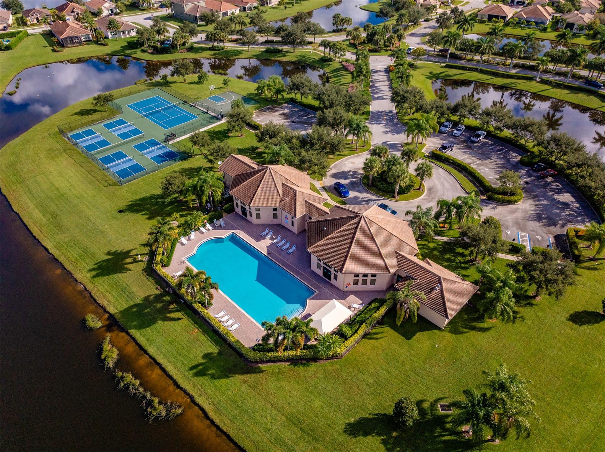 1768 Belmont Cir