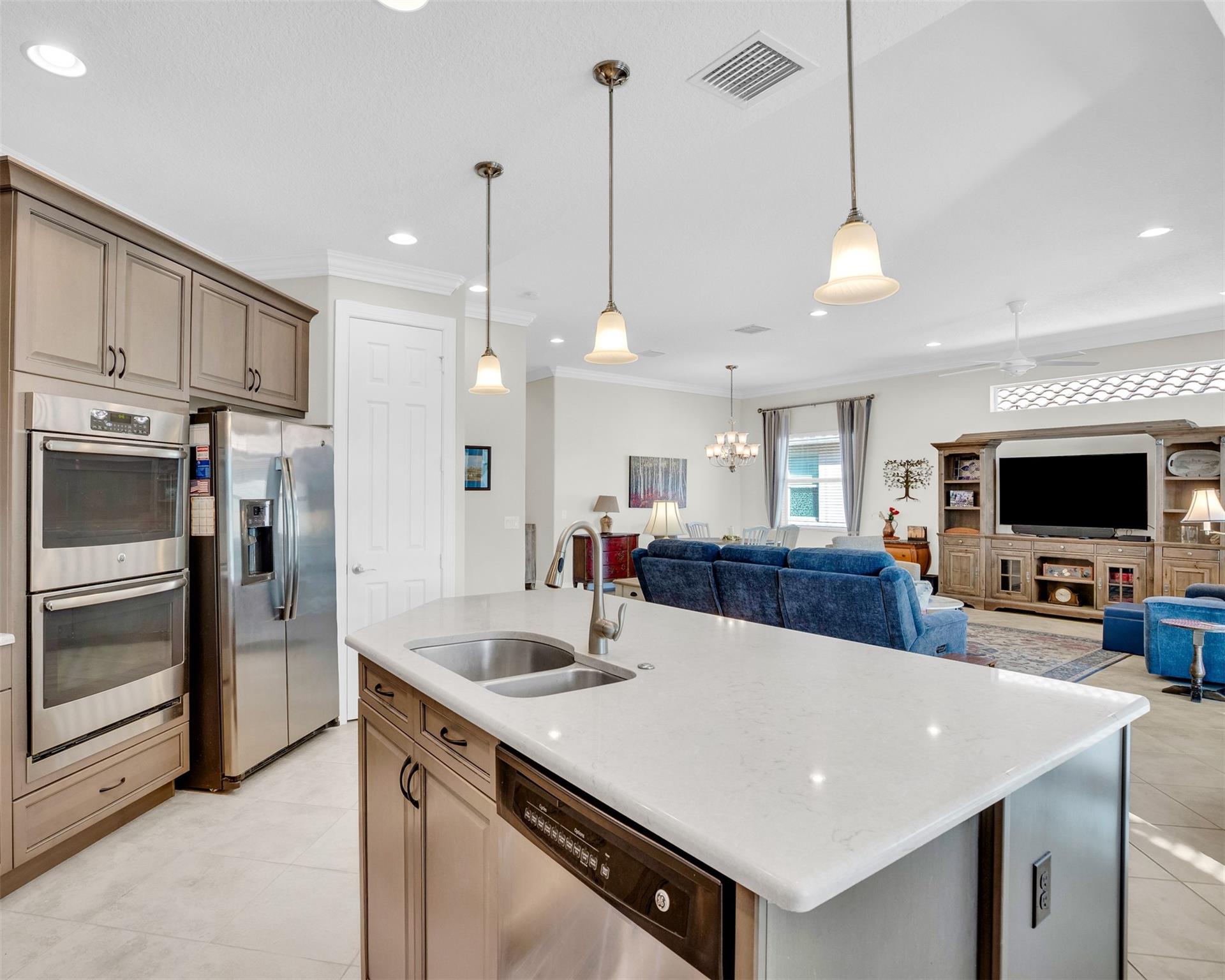 1768 Belmont Cir
