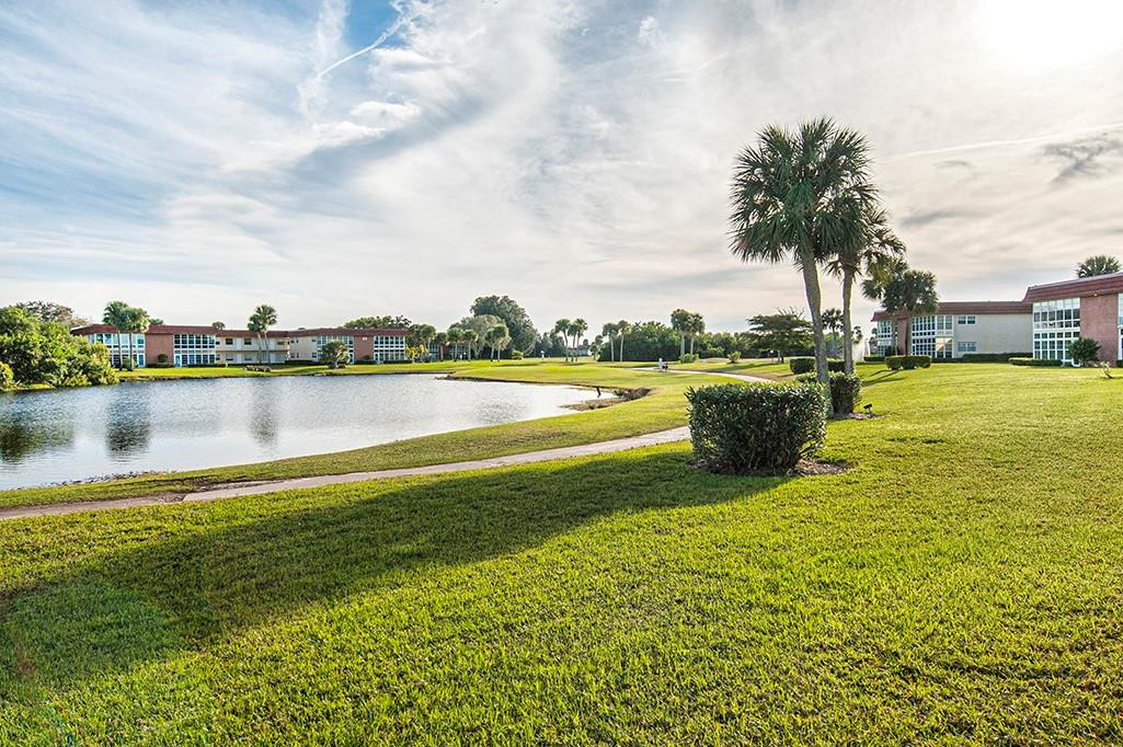 5 Vista Palm Ln 207