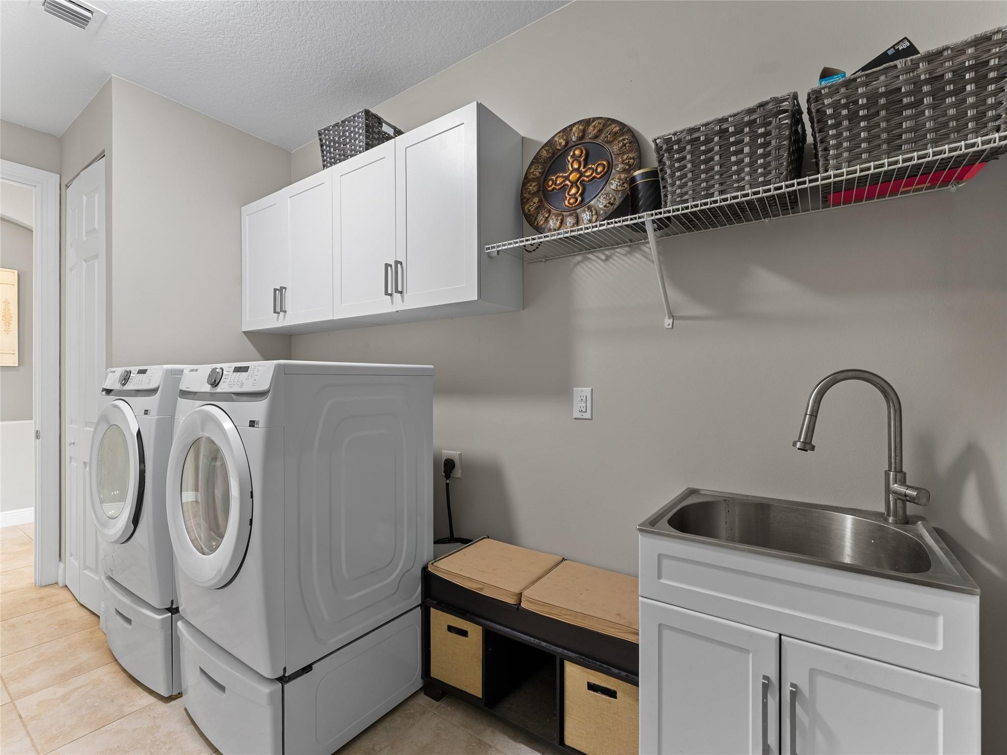 765 Fortunella Circle