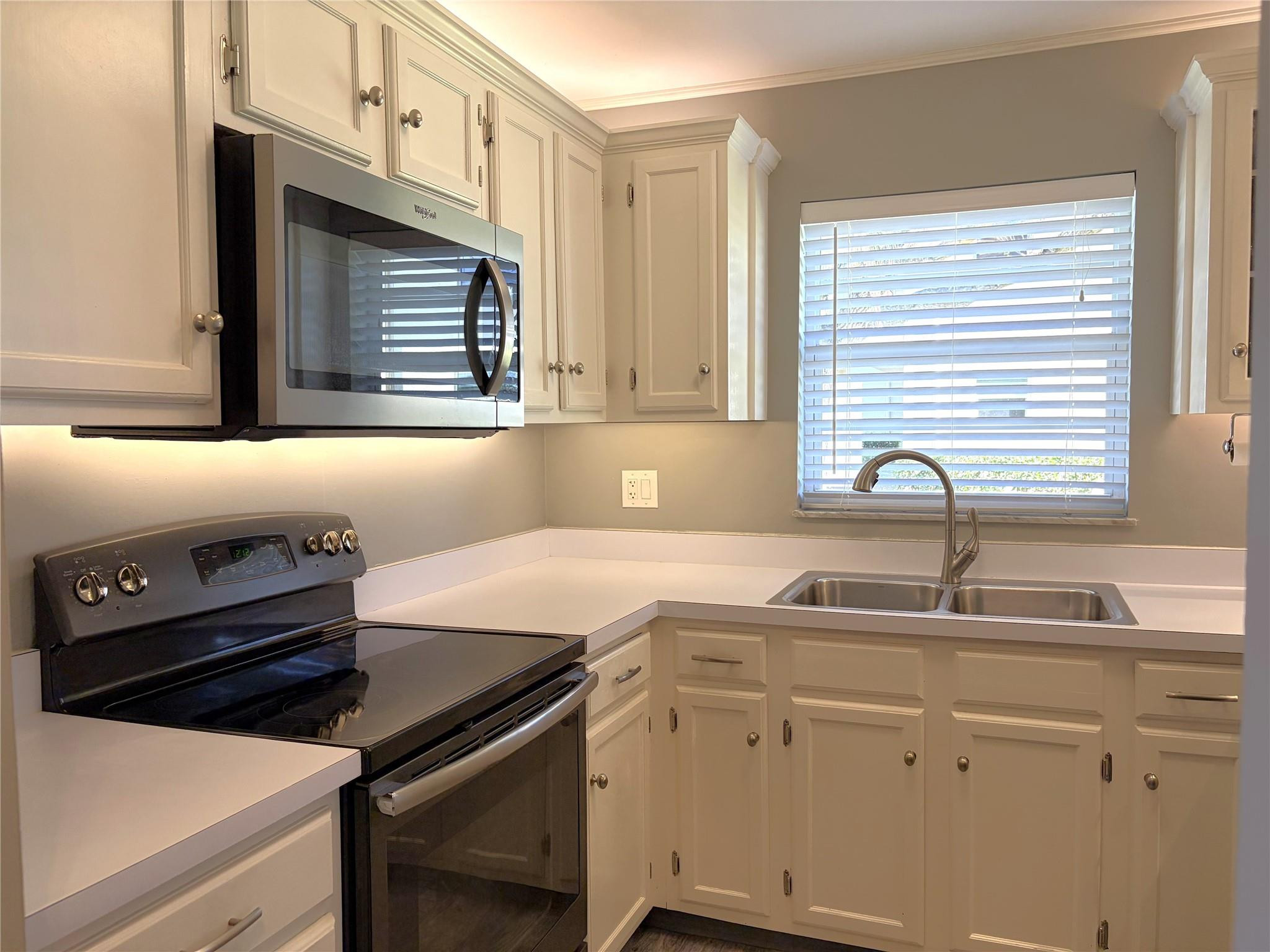 68 Royal Oak Court 107