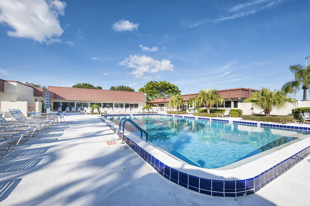 68 Royal Oak Court 106