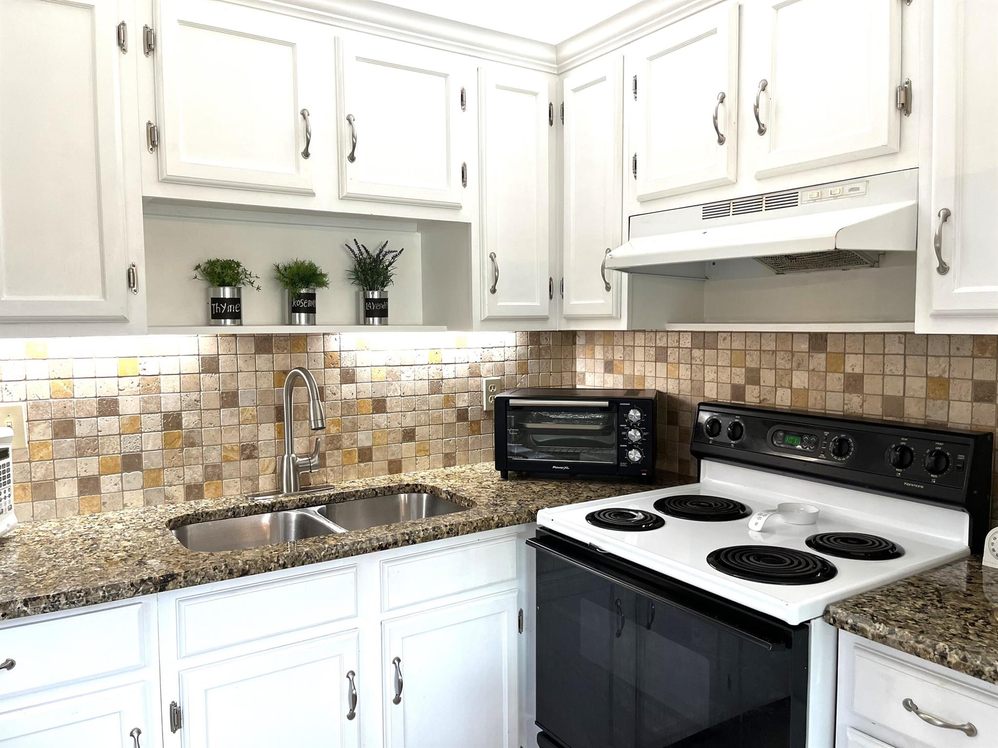 70 Royal Oak Court 203