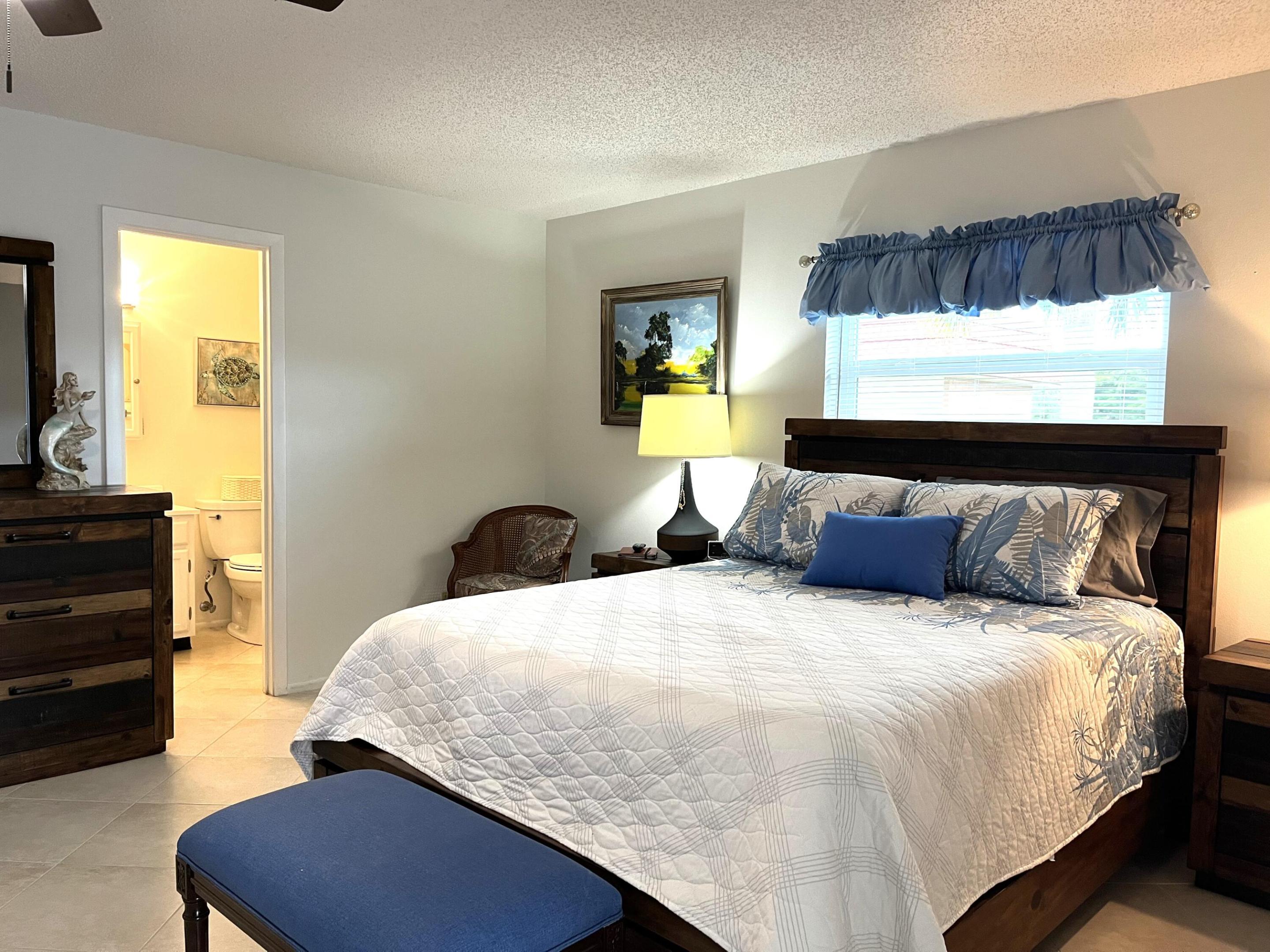 70 Royal Oak Court 203