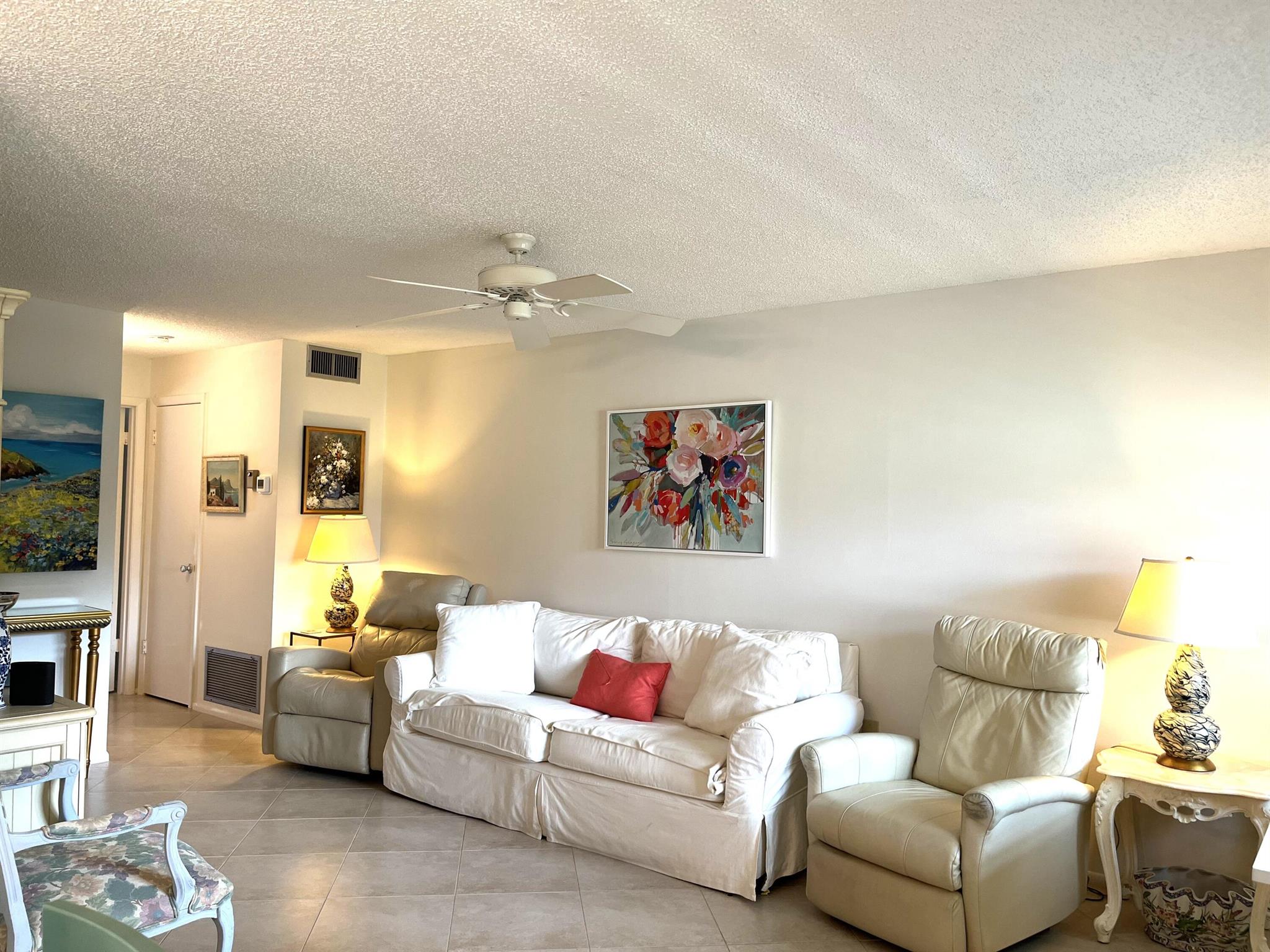 70 Royal Oak Court 203