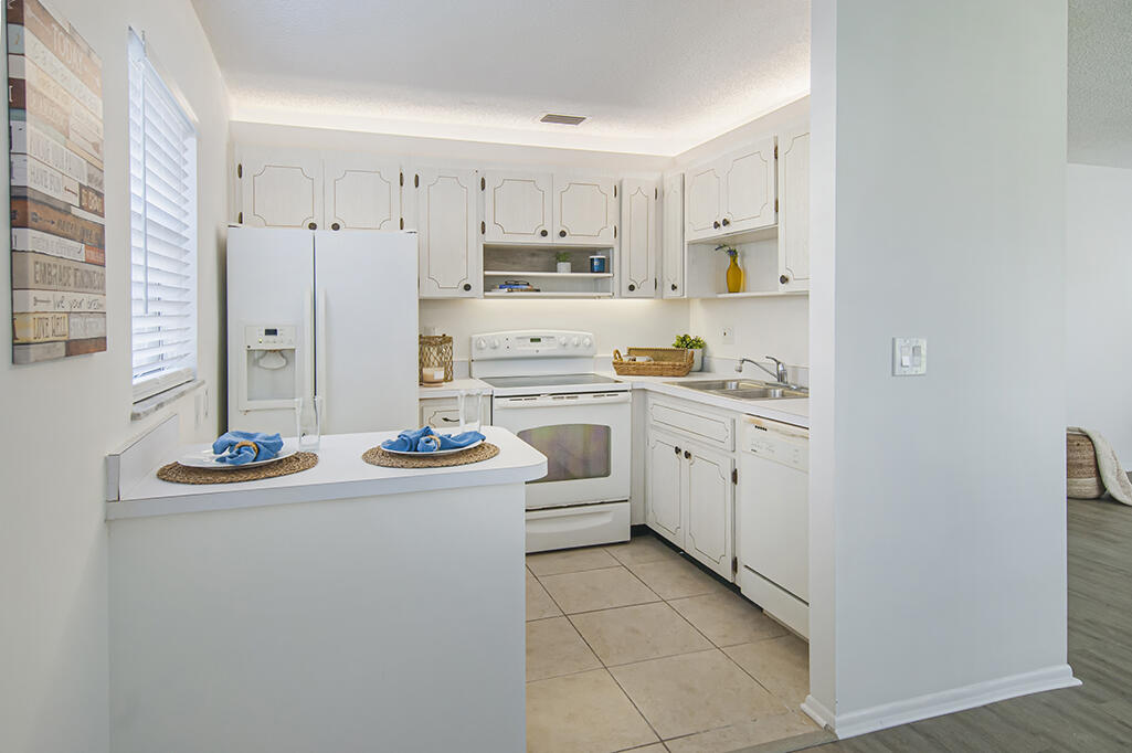 64 Woodland Drive 102