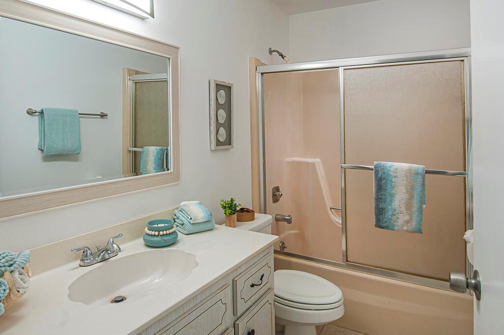 64 Woodland Drive 102