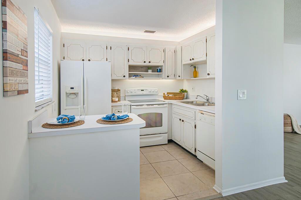 64 Woodland Drive 102