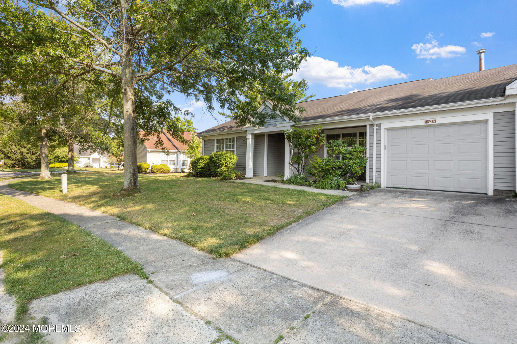 1193A Thornbury Lane