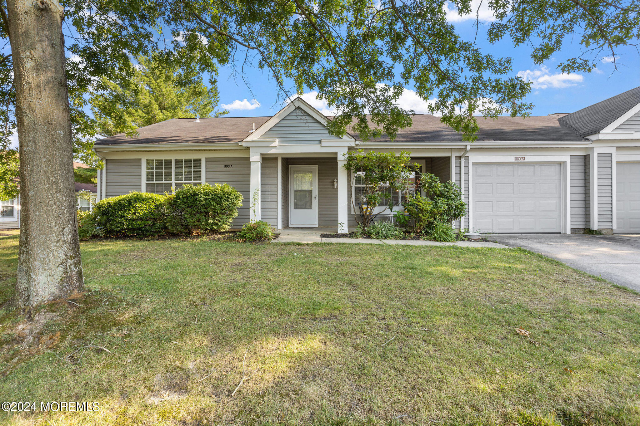1193A Thornbury Lane