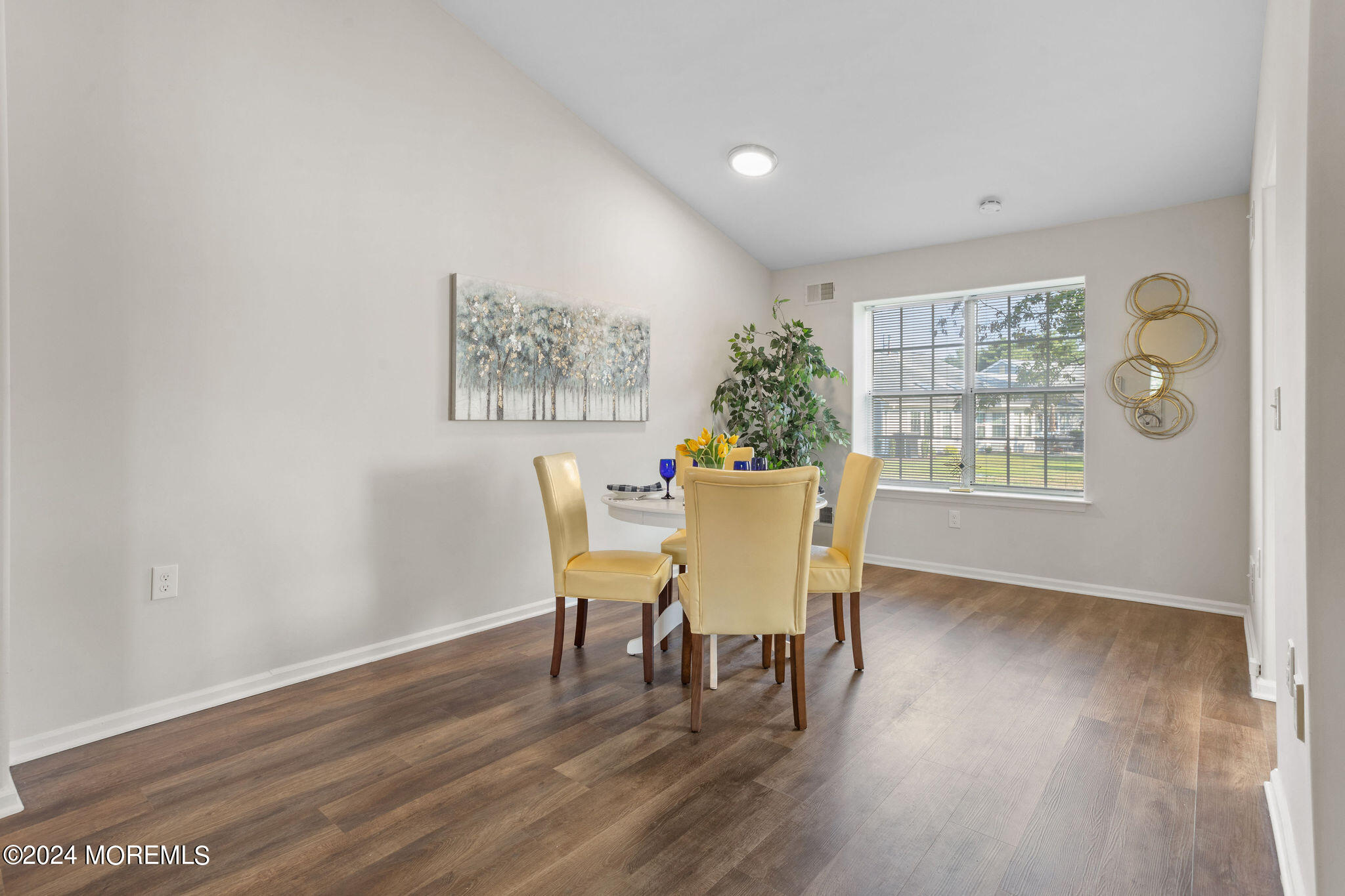 1193A Thornbury Lane
