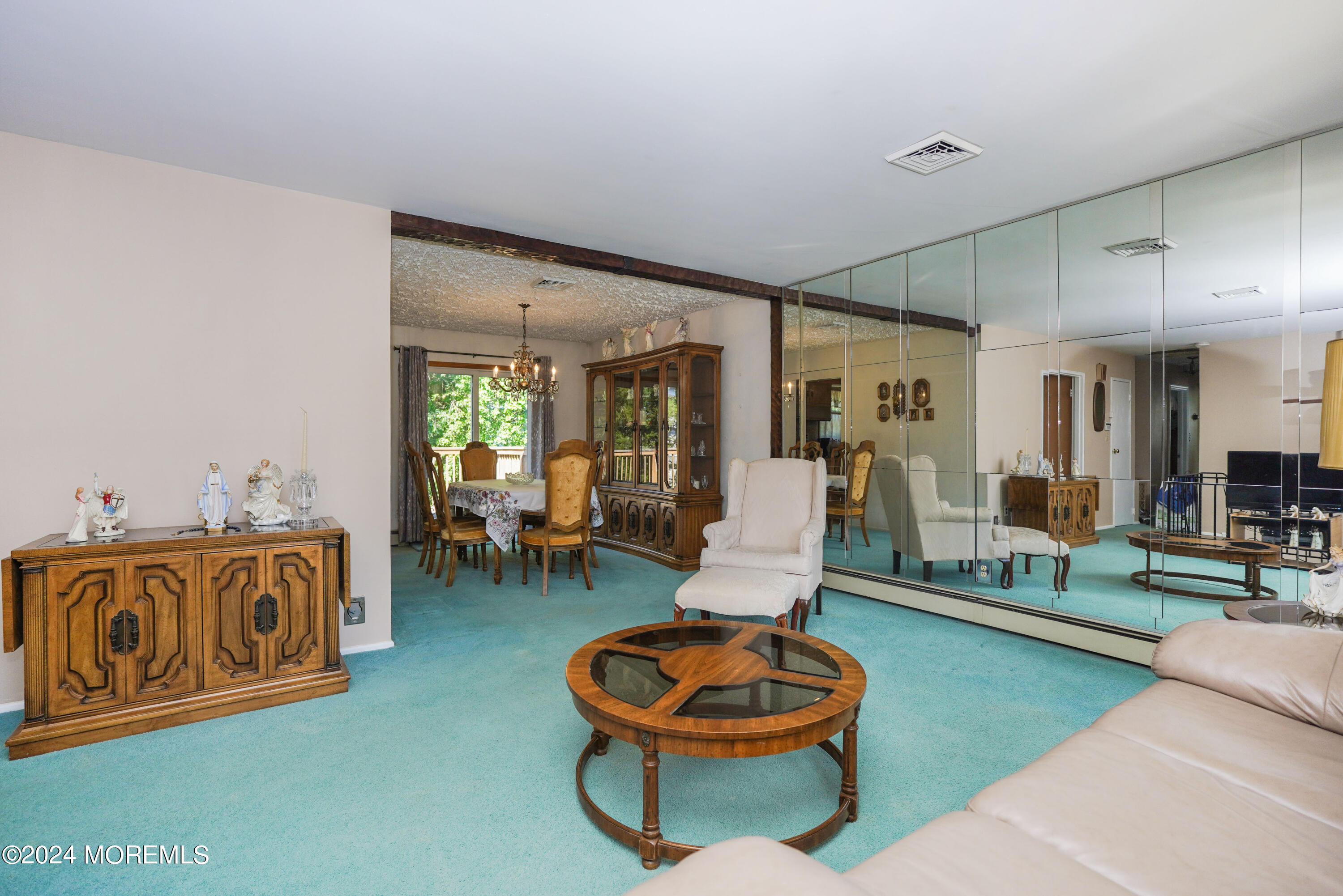 719 John Terrace