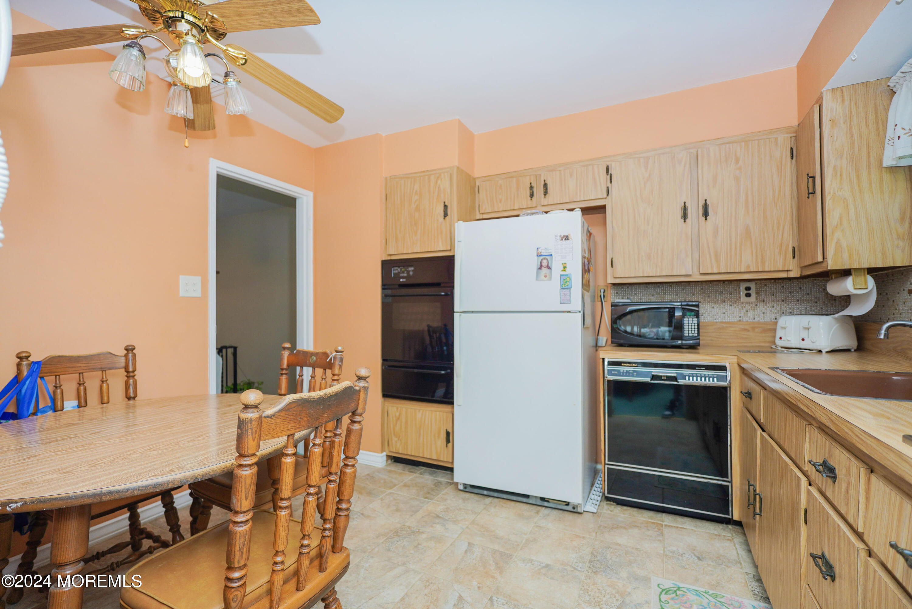 719 John Terrace
