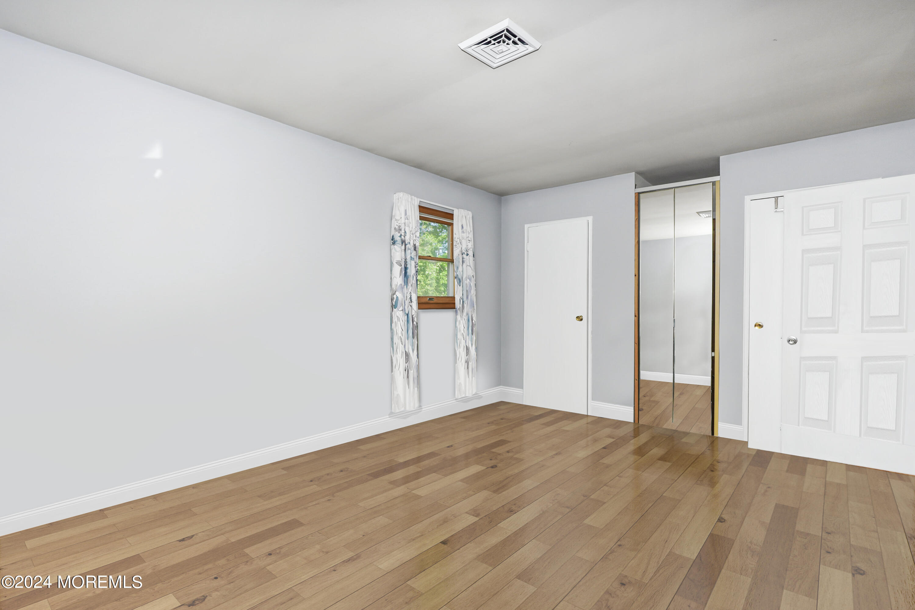 719 John Terrace