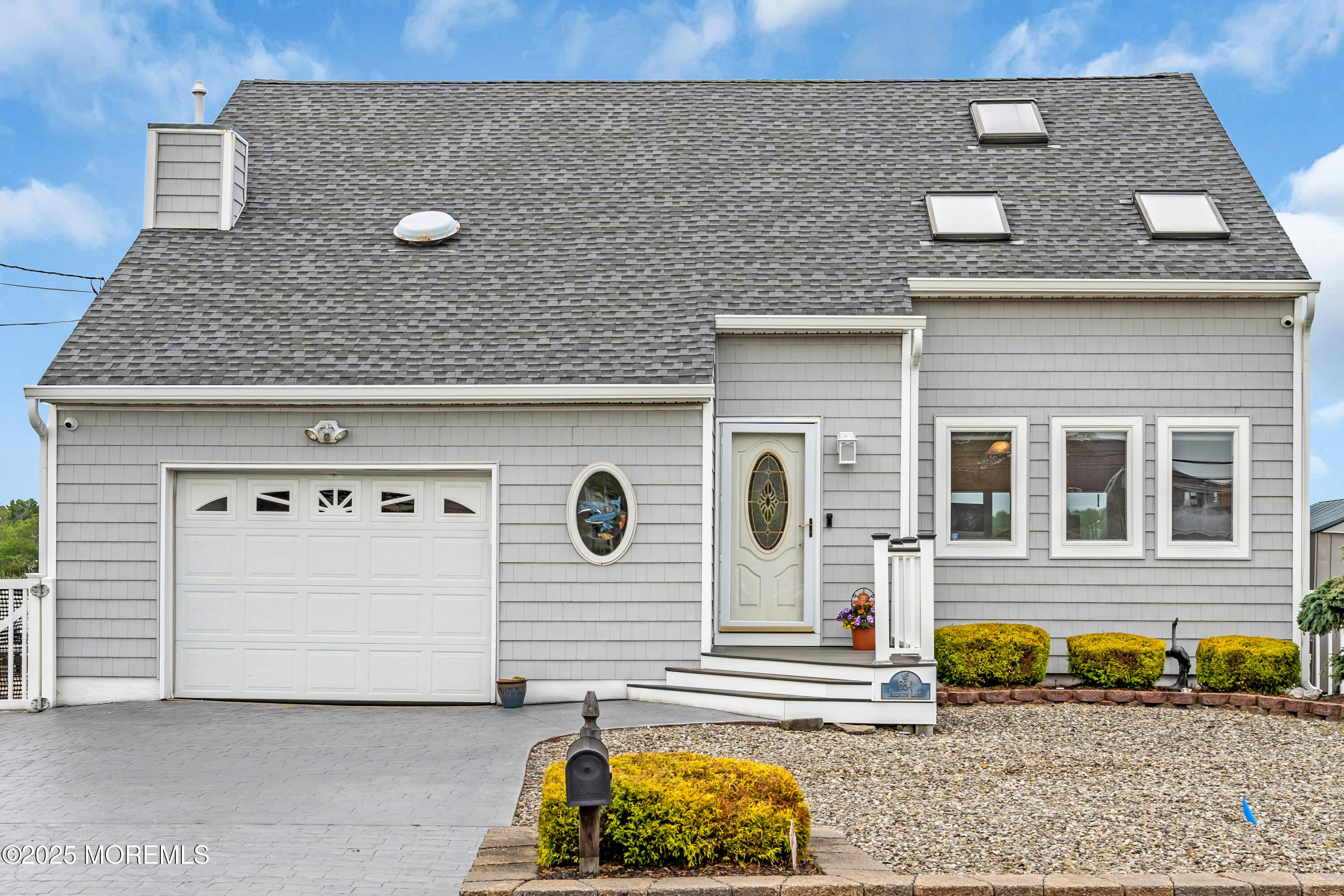 654 Fairview Lane