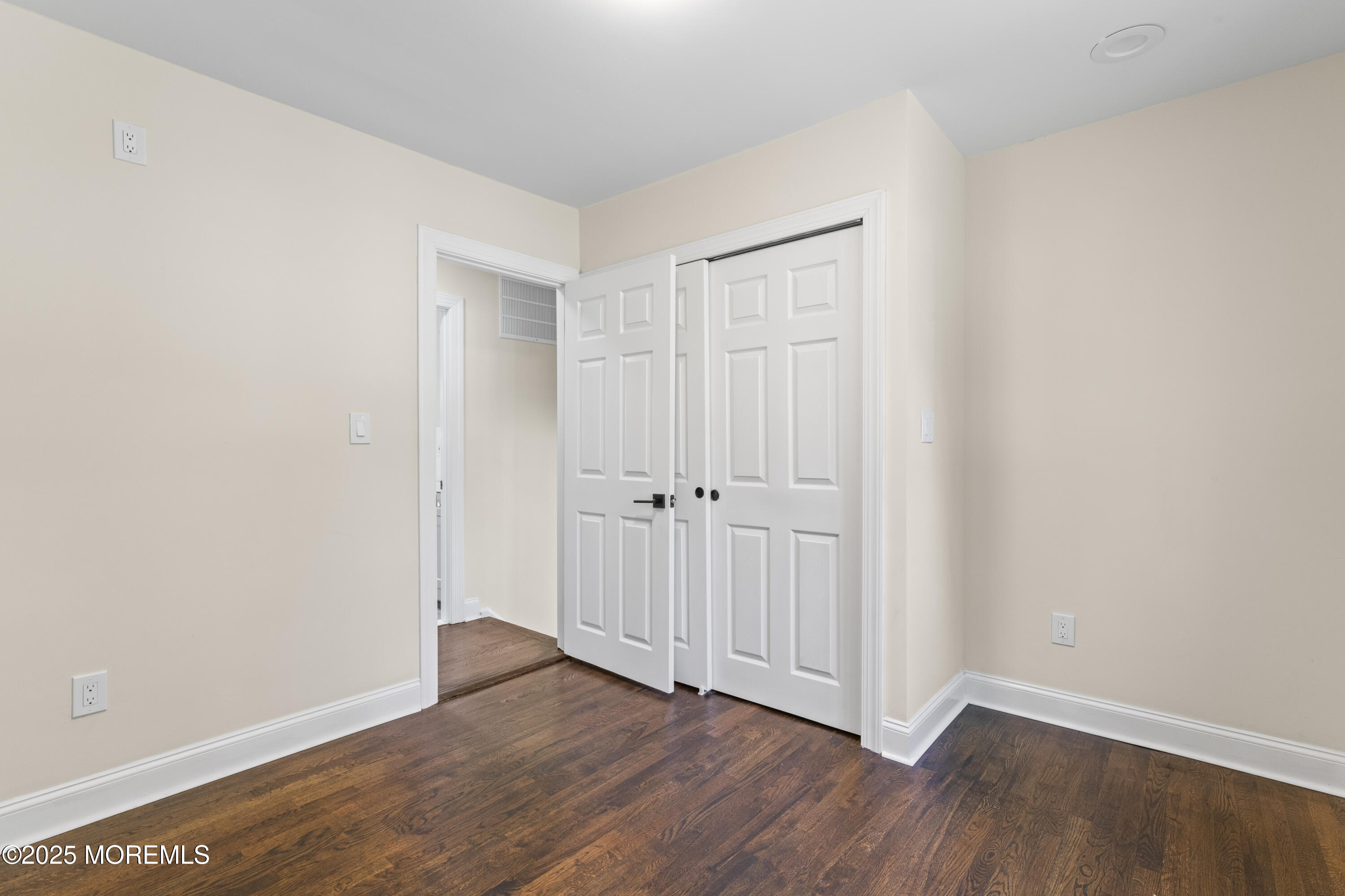 8 Chesapeake Road