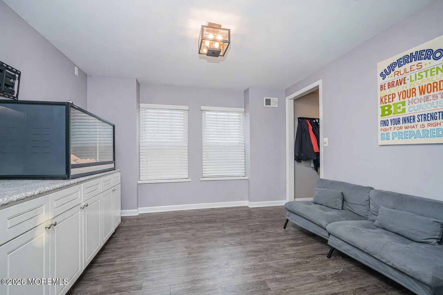 2 Sahara Court
