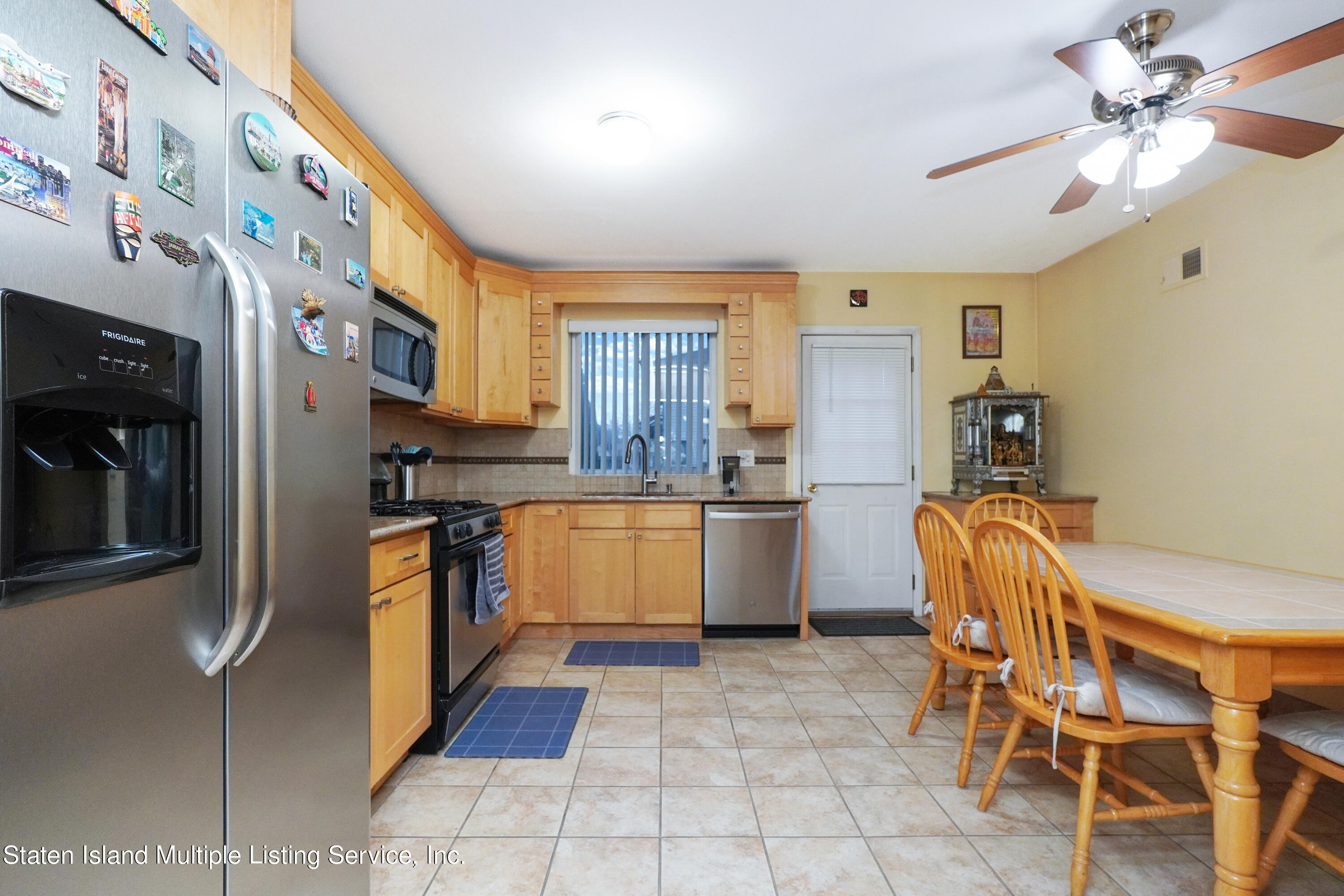 281 Lamport Boulevard