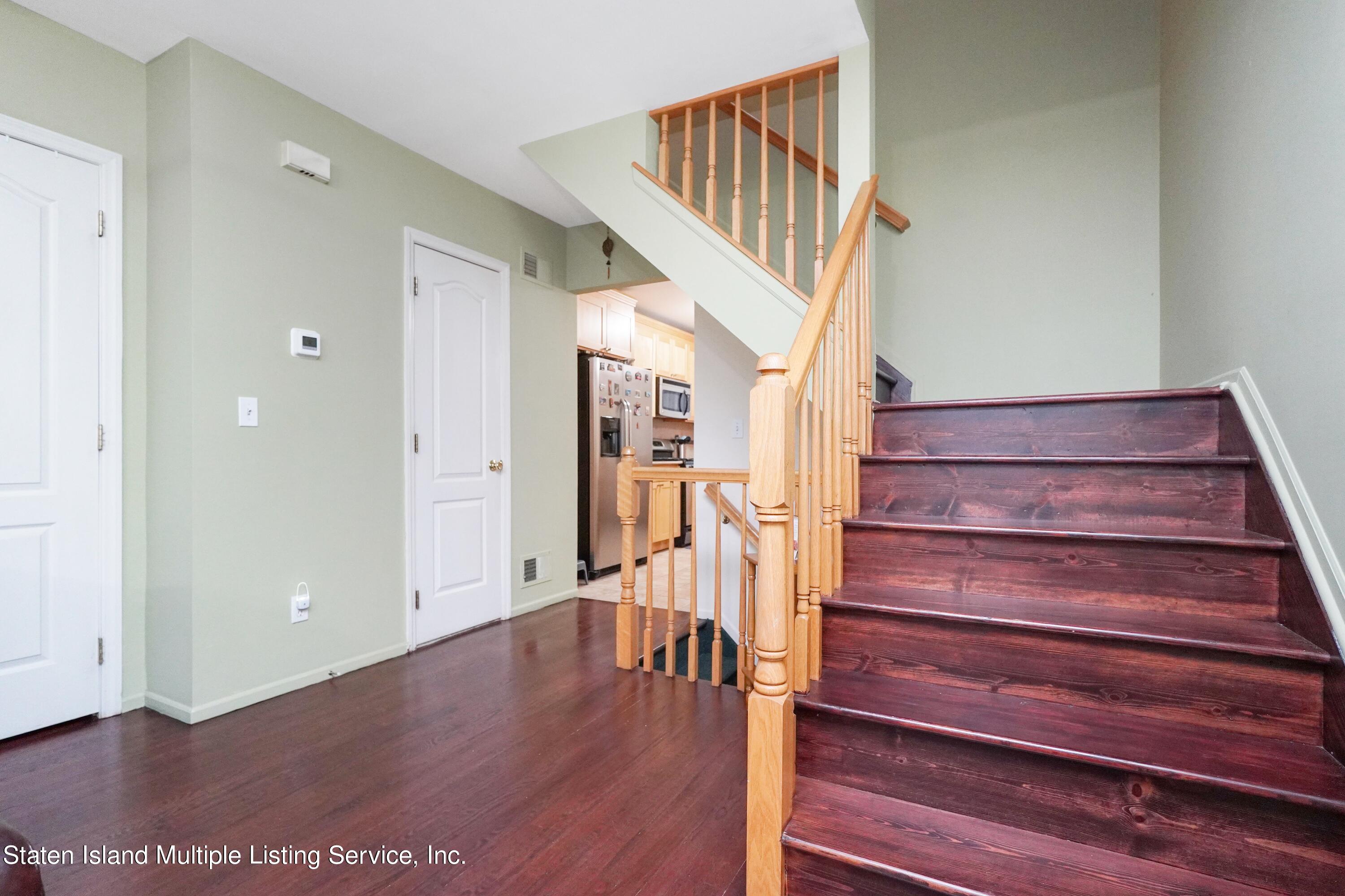 281 Lamport Boulevard