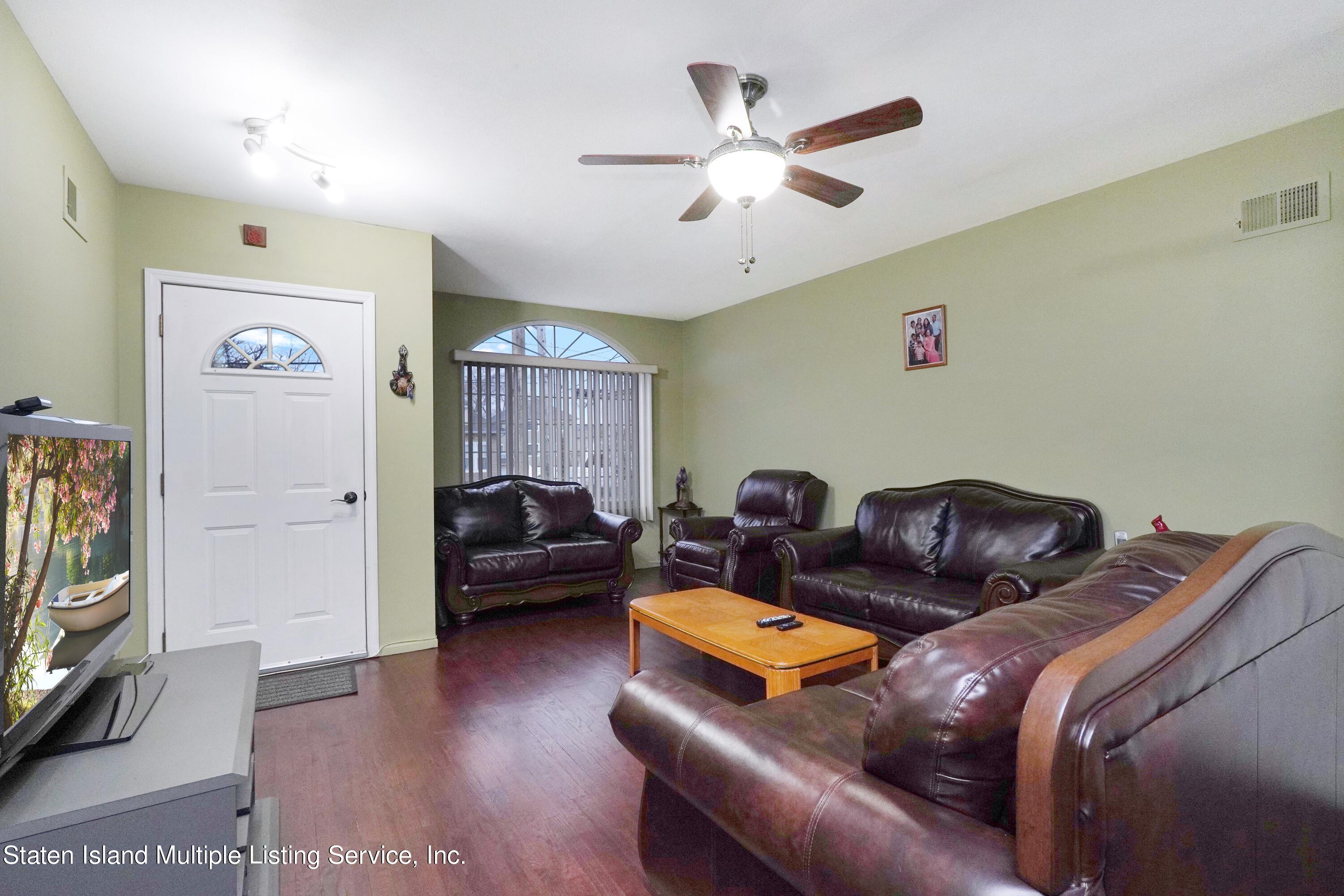 281 Lamport Boulevard