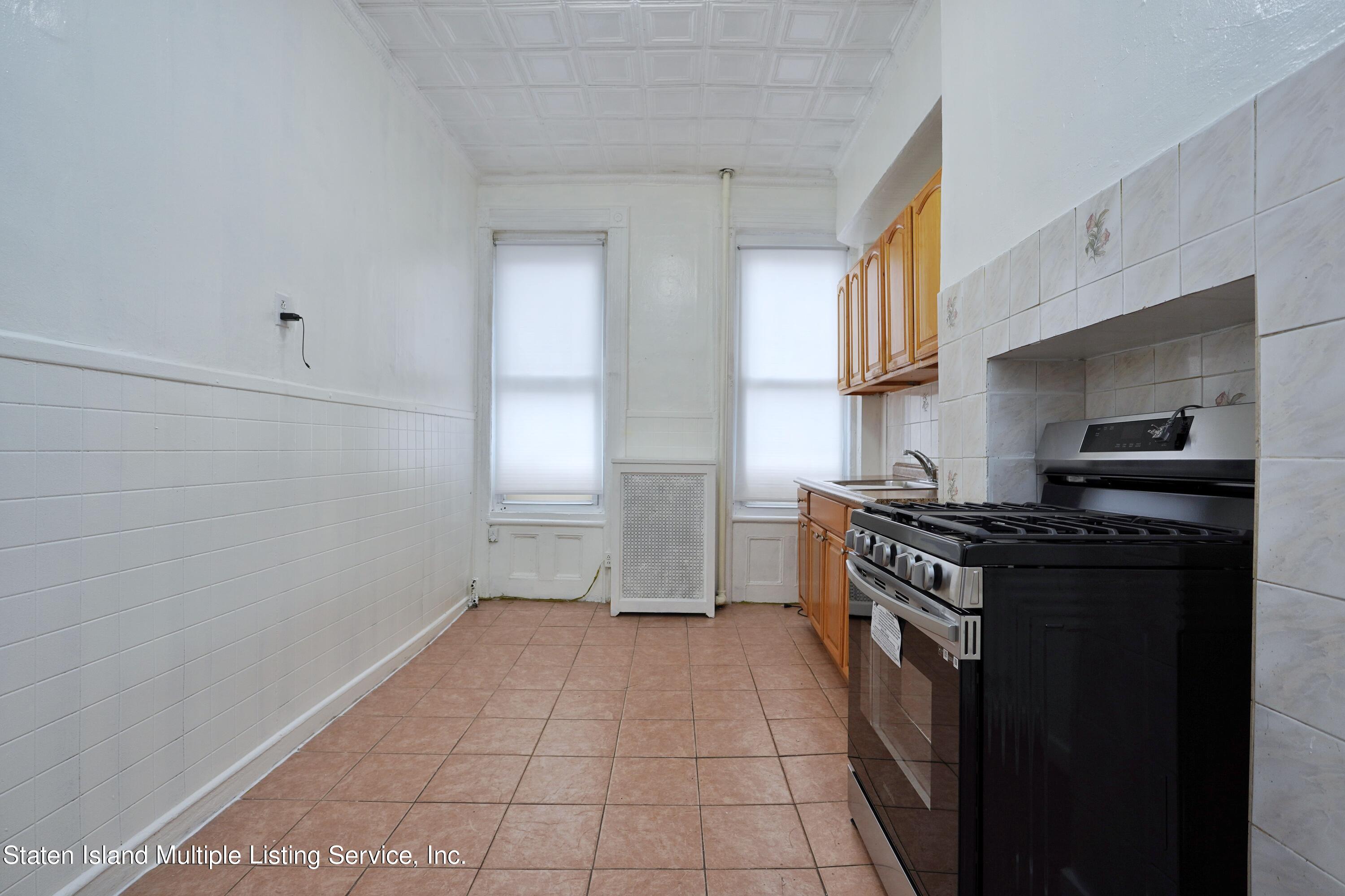 144 Somers Street