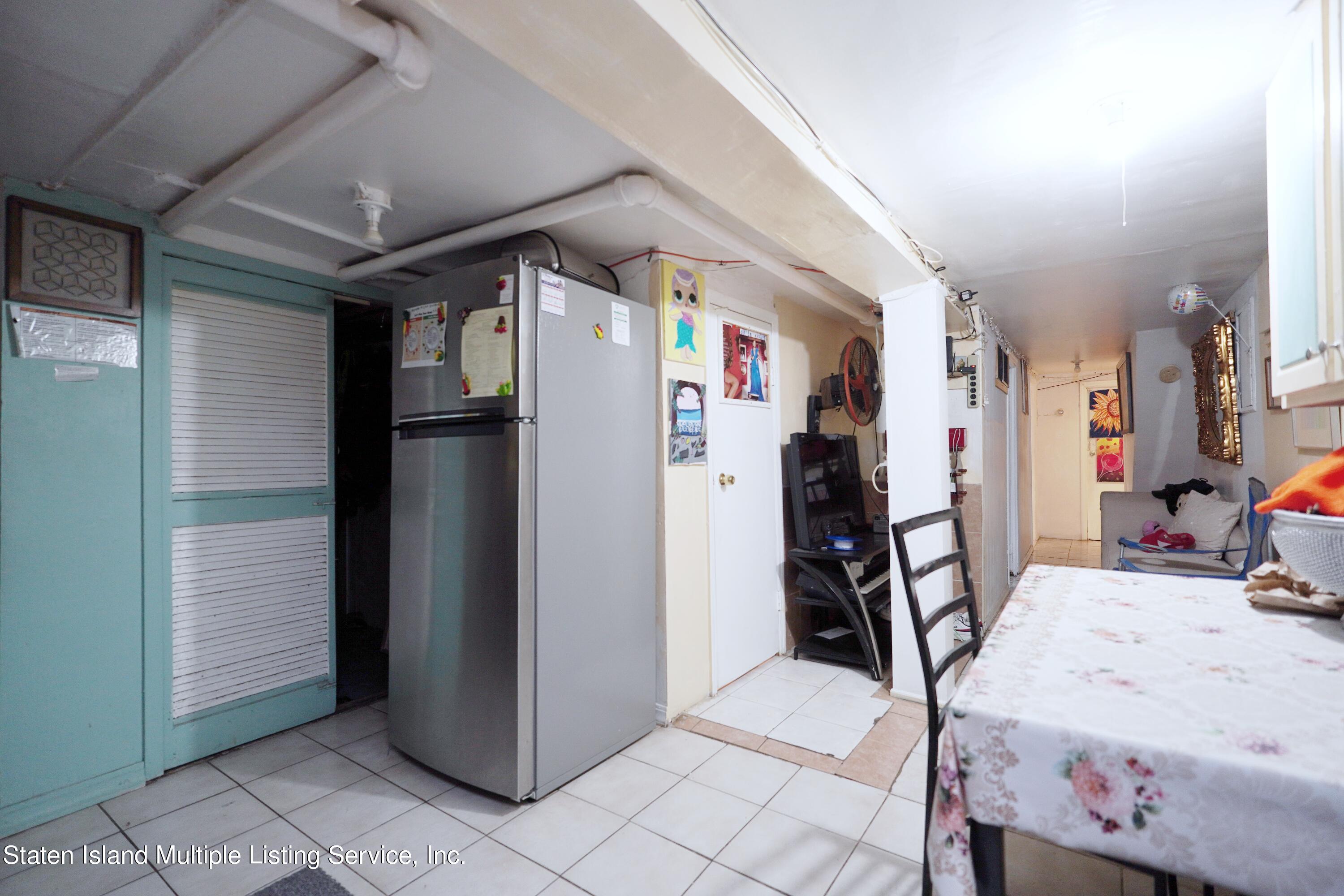 144 Somers Street