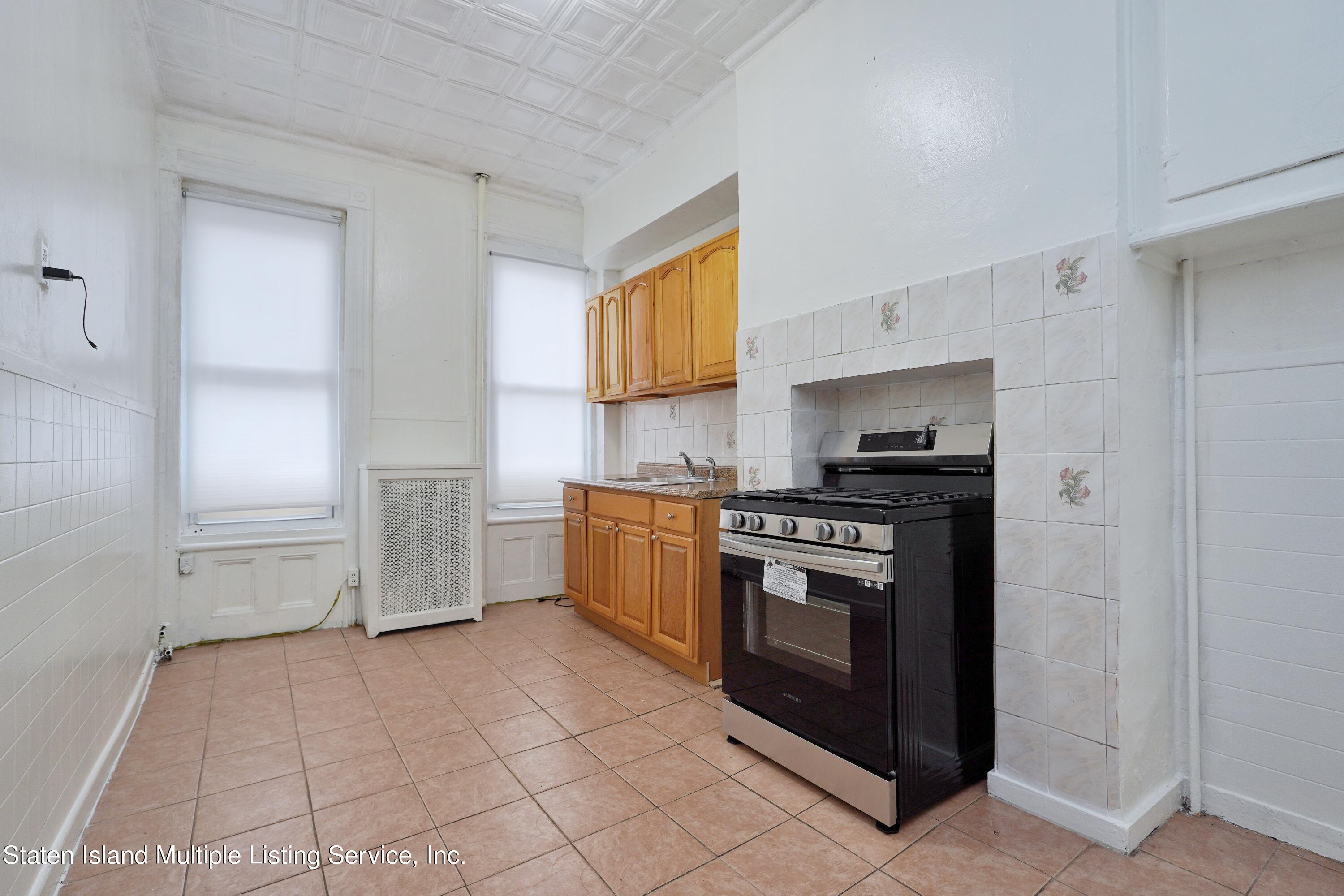 144 Somers Street