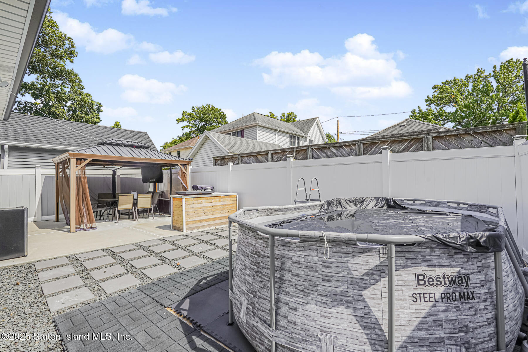 241 Lindenwood Road
