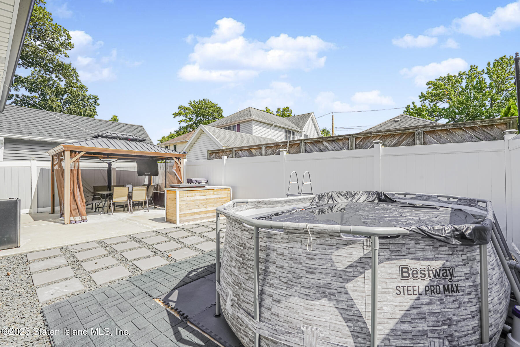 241 Lindenwood Road