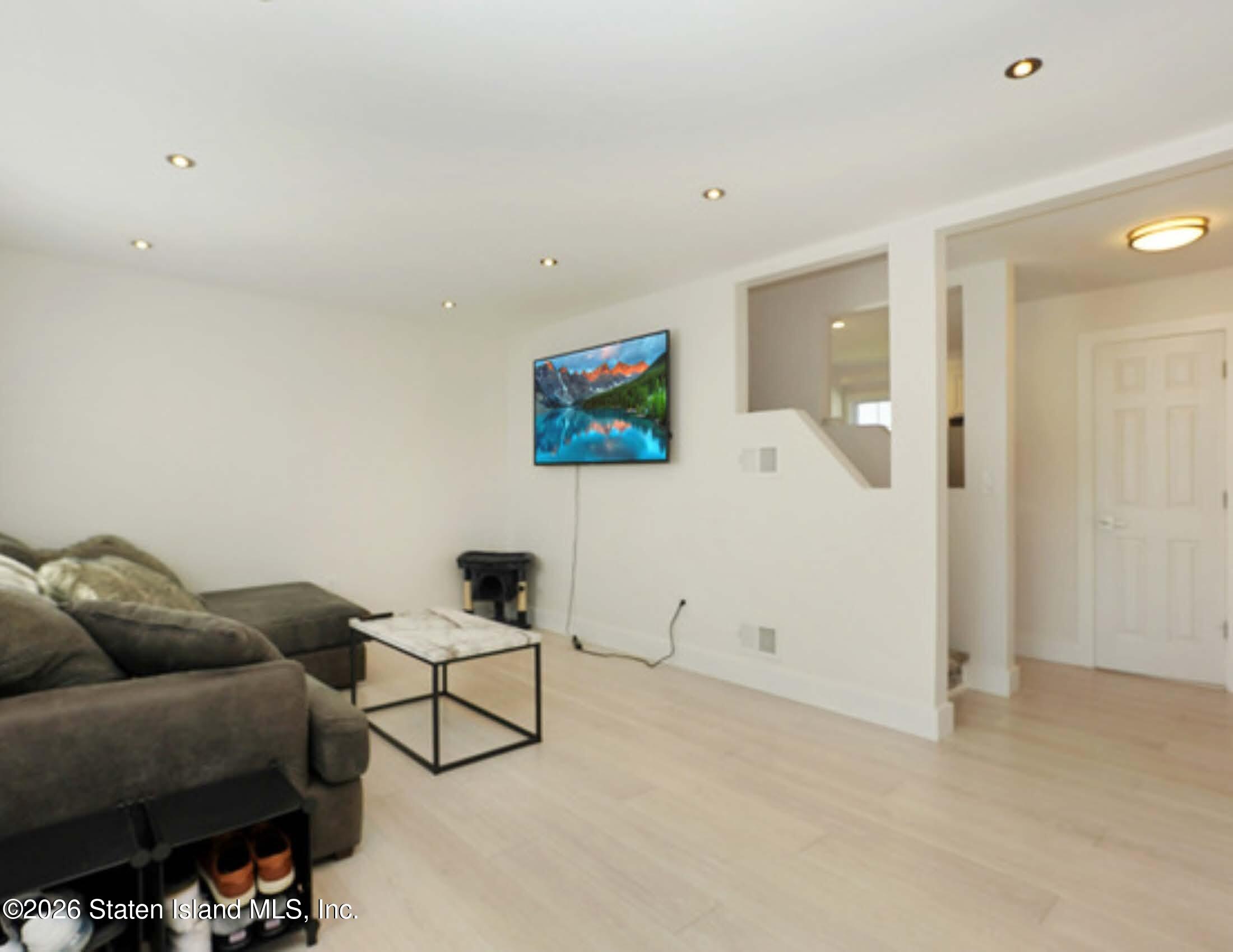 381 Lathrop Avenue
